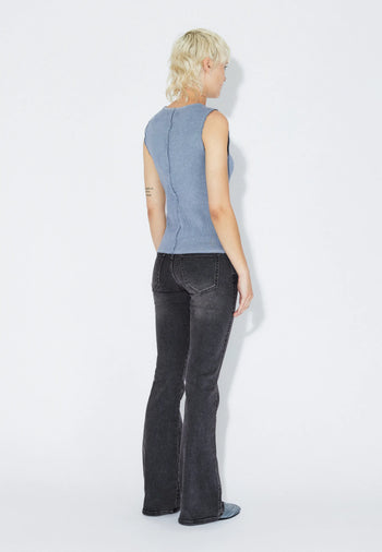 2611121BJ9_DrDenim_LiljaRib_WashedBlue_Main_W2_1