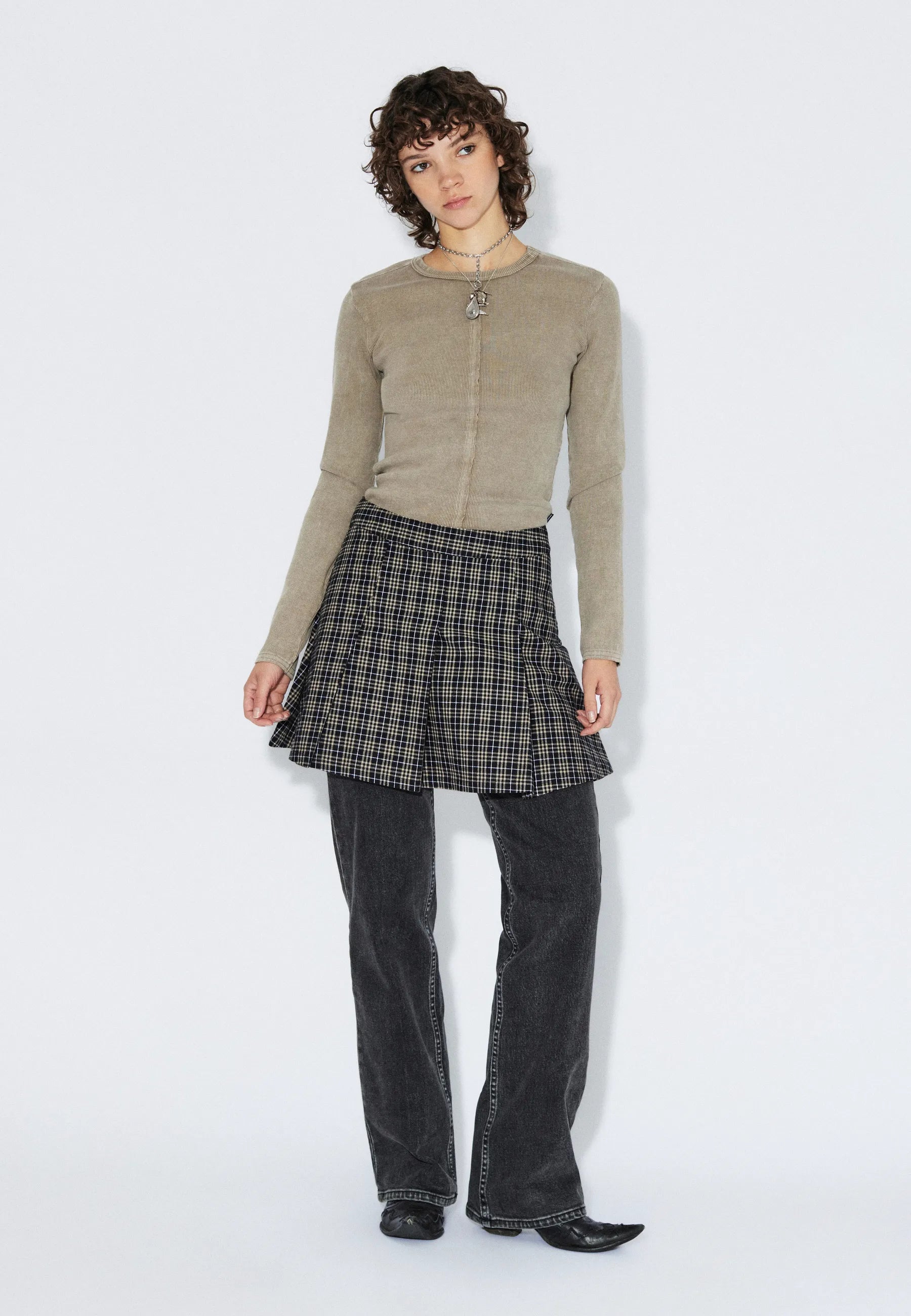 2611123597_DrDenim_StellaRib_WashedKhaki_Main_W1_2