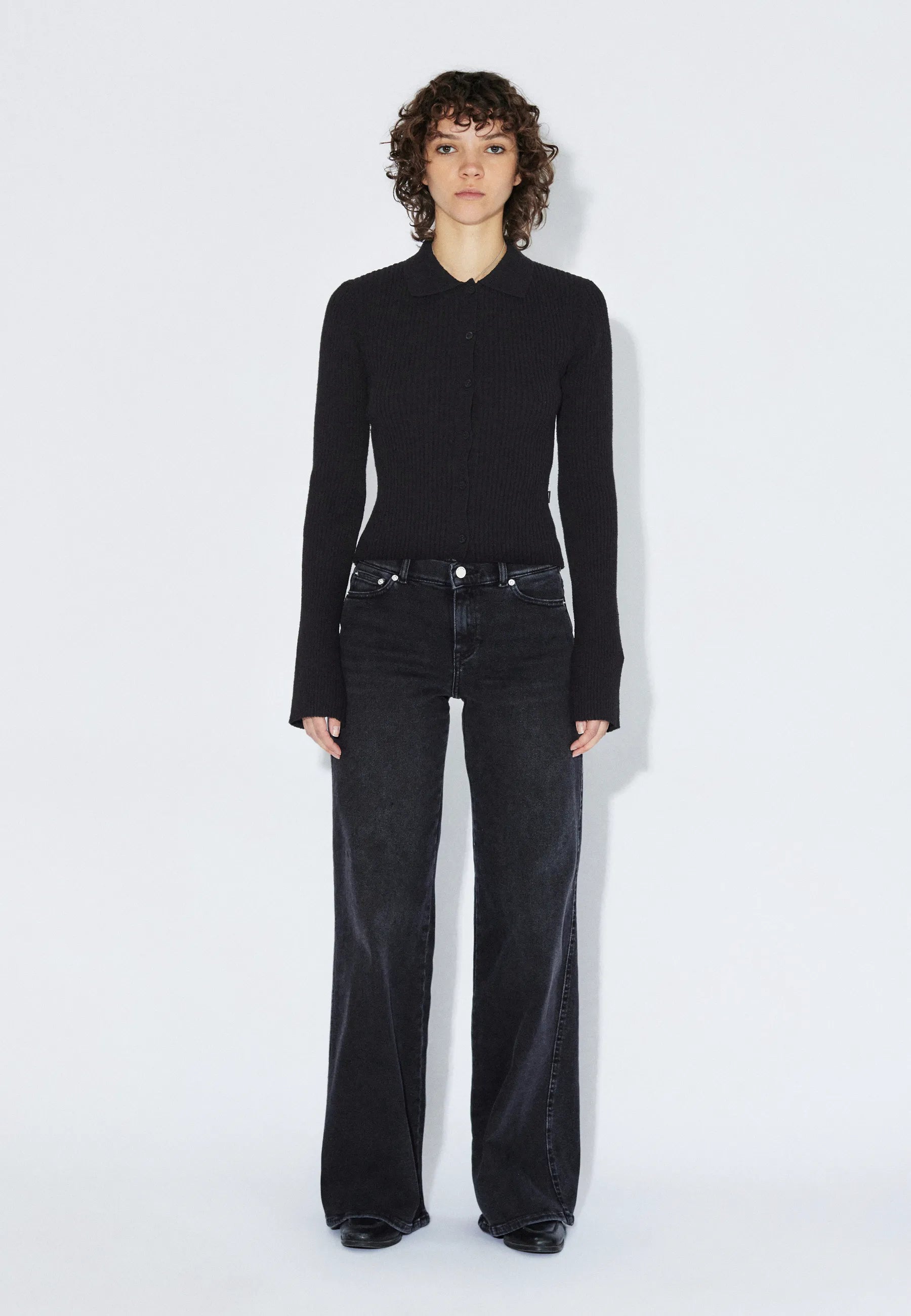 2611124101_DrDenim_ElizaKnitTop_Black_Main_W1_2