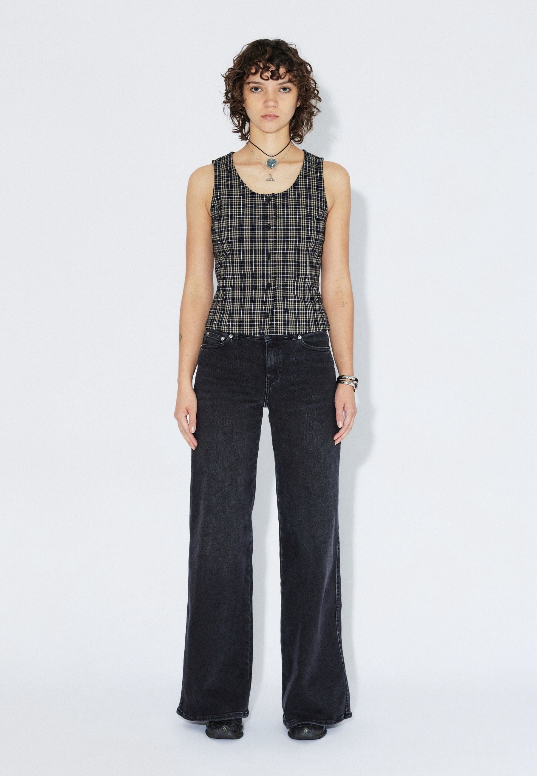 2611125BF8_DrDenim_ZolaTop_BlackSummerCheck_Main_W1_1