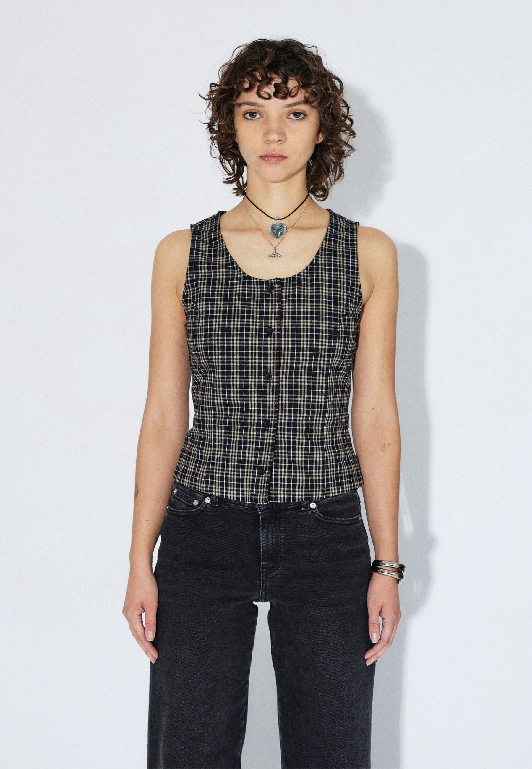 2611125BF8_DrDenim_ZolaTop_BlackSummerCheck_Main_W3_1