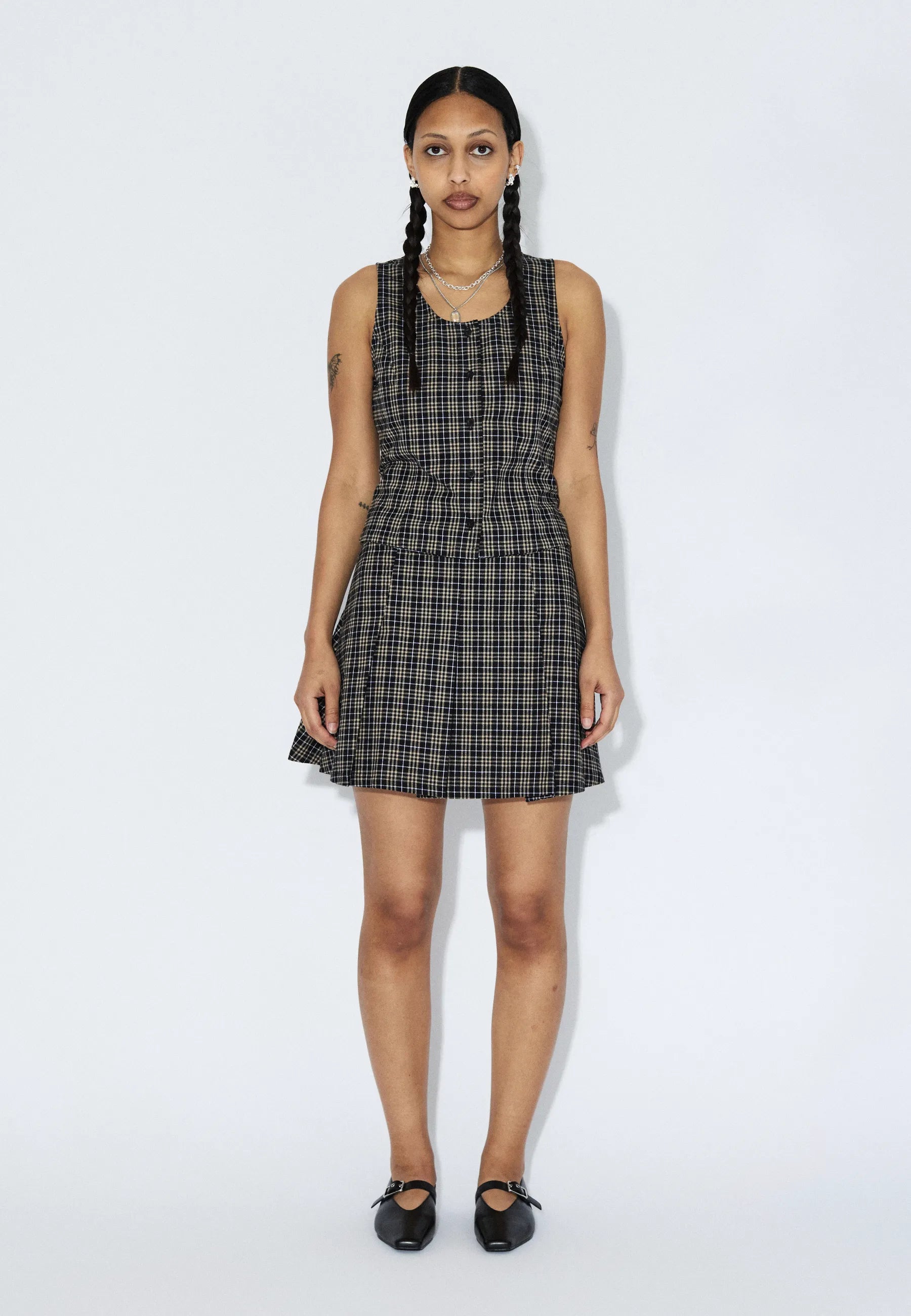 2611126BF8_DrDenim_ZoneSkirt_BlackSummerCheck_Main_W1_4