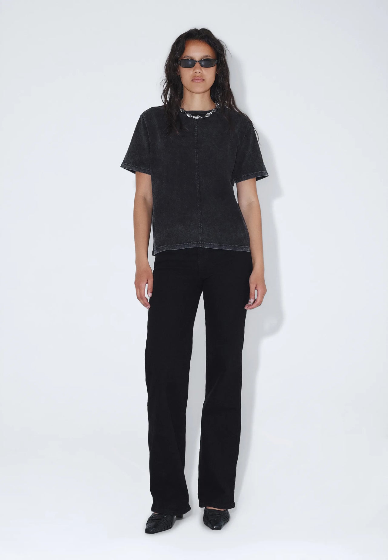 2621104B08_DrDenim_TaliaTee_BlackFog_Main_W1_1