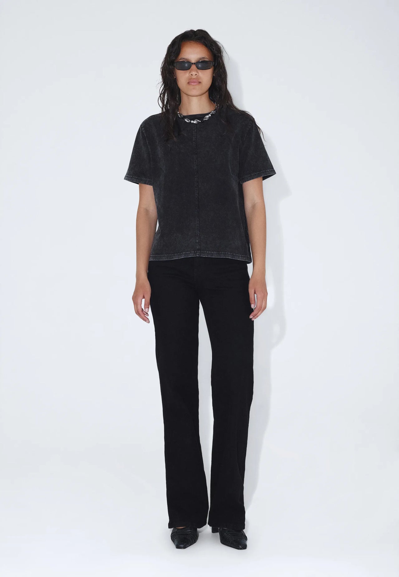 2621104B08_DrDenim_TaliaTee_BlackFog_Main_W1_1