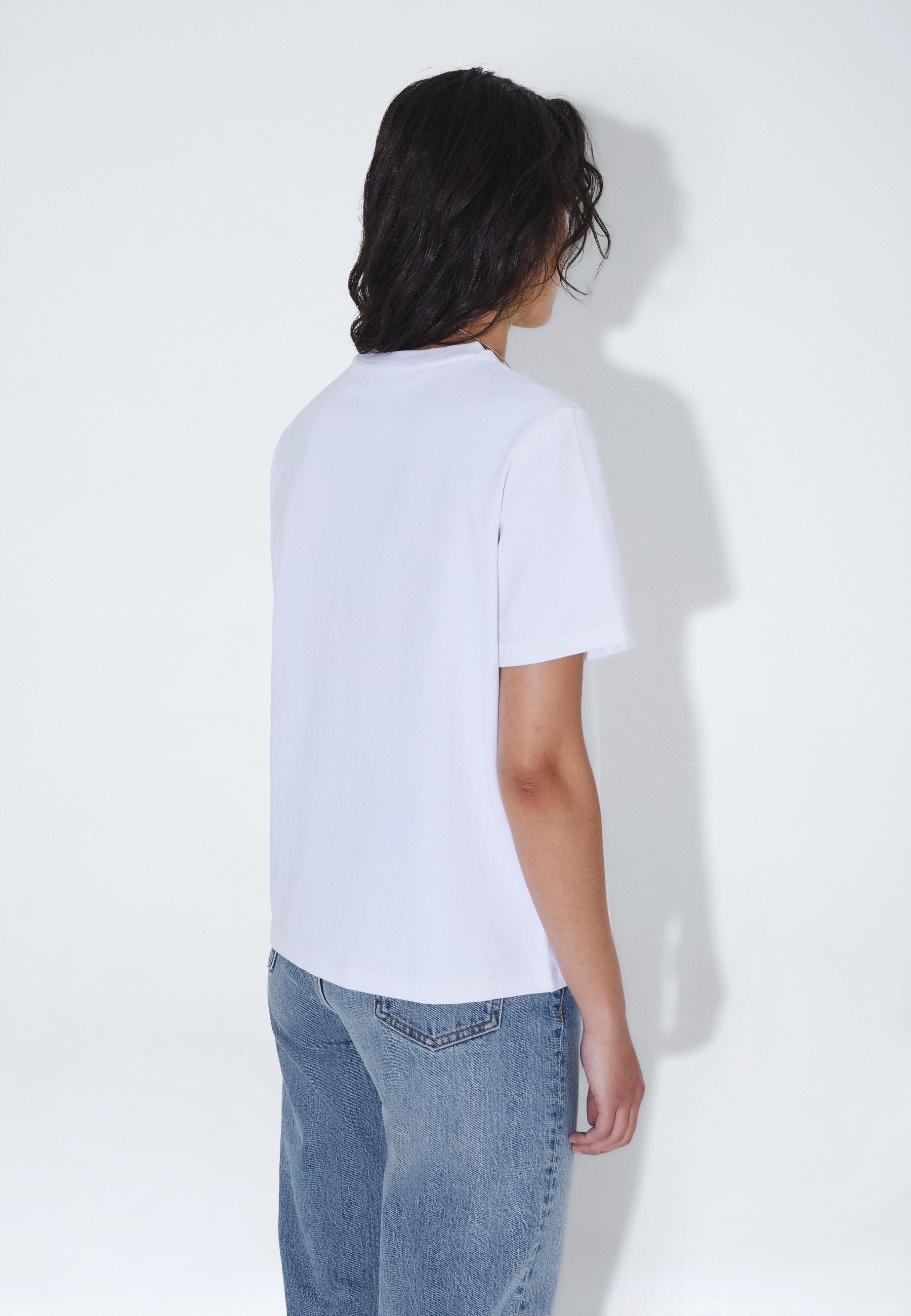 2621104CA2_DrDenim_TaliaTee_WhiteFog_Main_W4_1