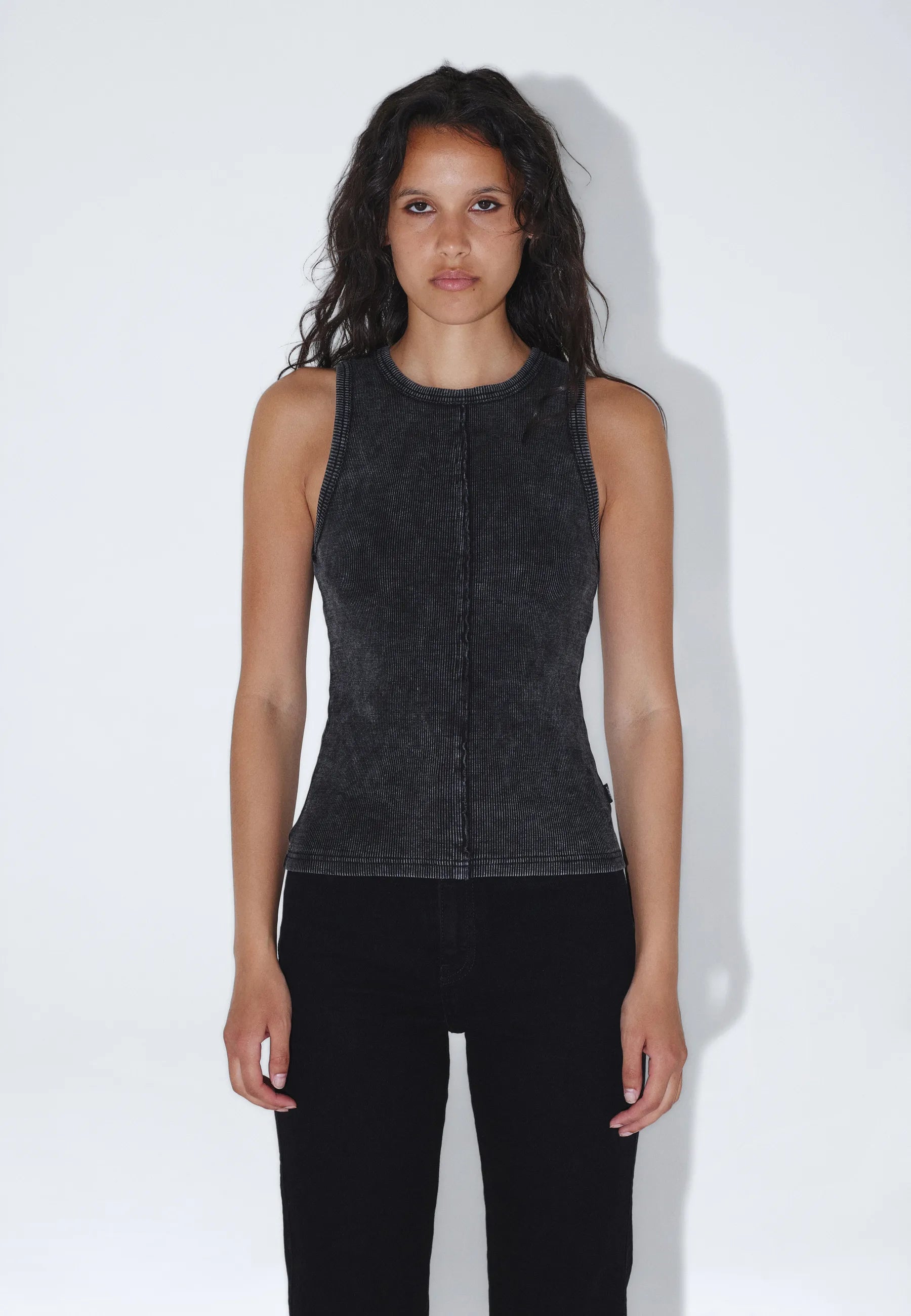 2621105B08_DrDenim_LianTop_BlackFog_Main_W3_2