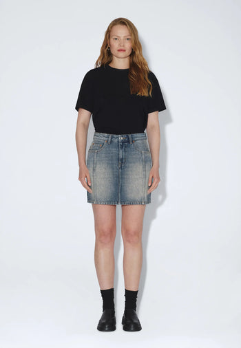 2630103L99_DrDenim_ElliSkirt_StreamMidAged_main_W1_1
