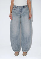 2630104M01_DrDenim_NanciMidBarellSeam_DriftLightUsed_main_W3_1