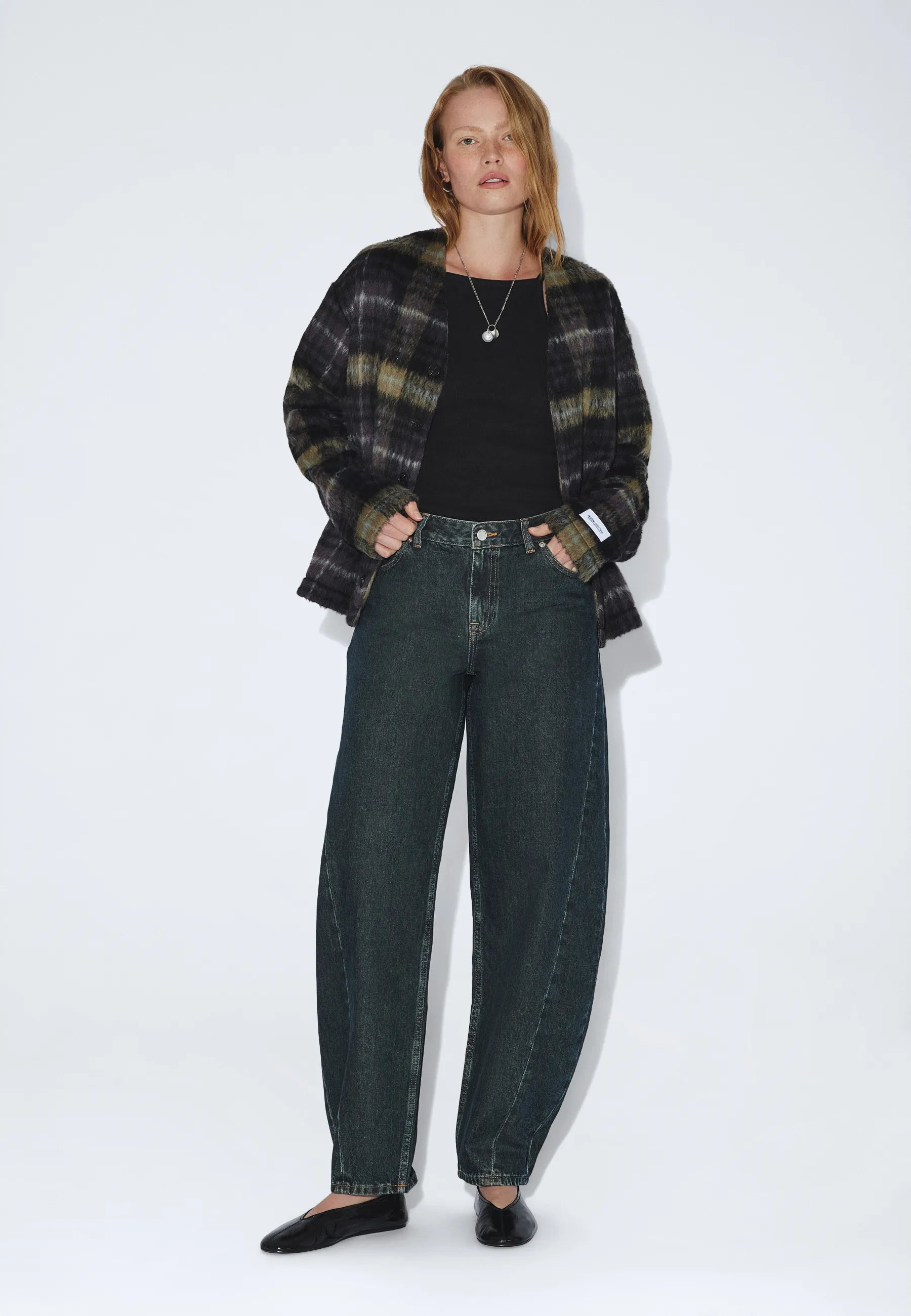 2630104M22_DrDenim_NanciMidBarrelSeam_KodiakDarkRetro_main_W1_2