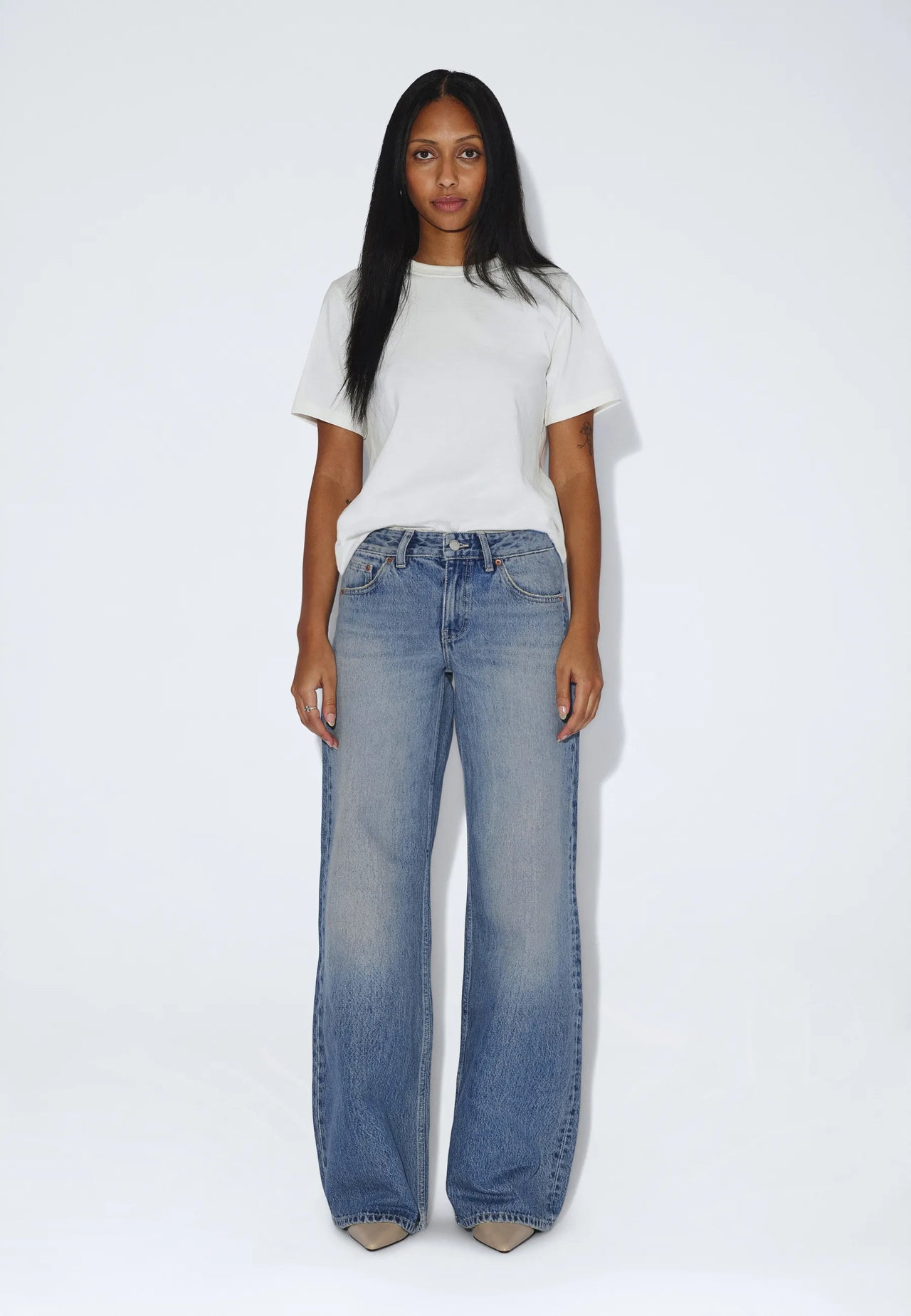 2630105M02_DrDenim_FW26__RhueHighWide_DriftSkyUsed_main_W1_2