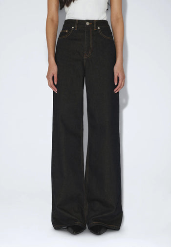 2630105M26_DrDenim_RhueHighWide_KodiakRinse_main_W3_1