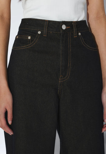 2630105M26_DrDenim_RhueHighWide_KodiakRinse_main_W5_1