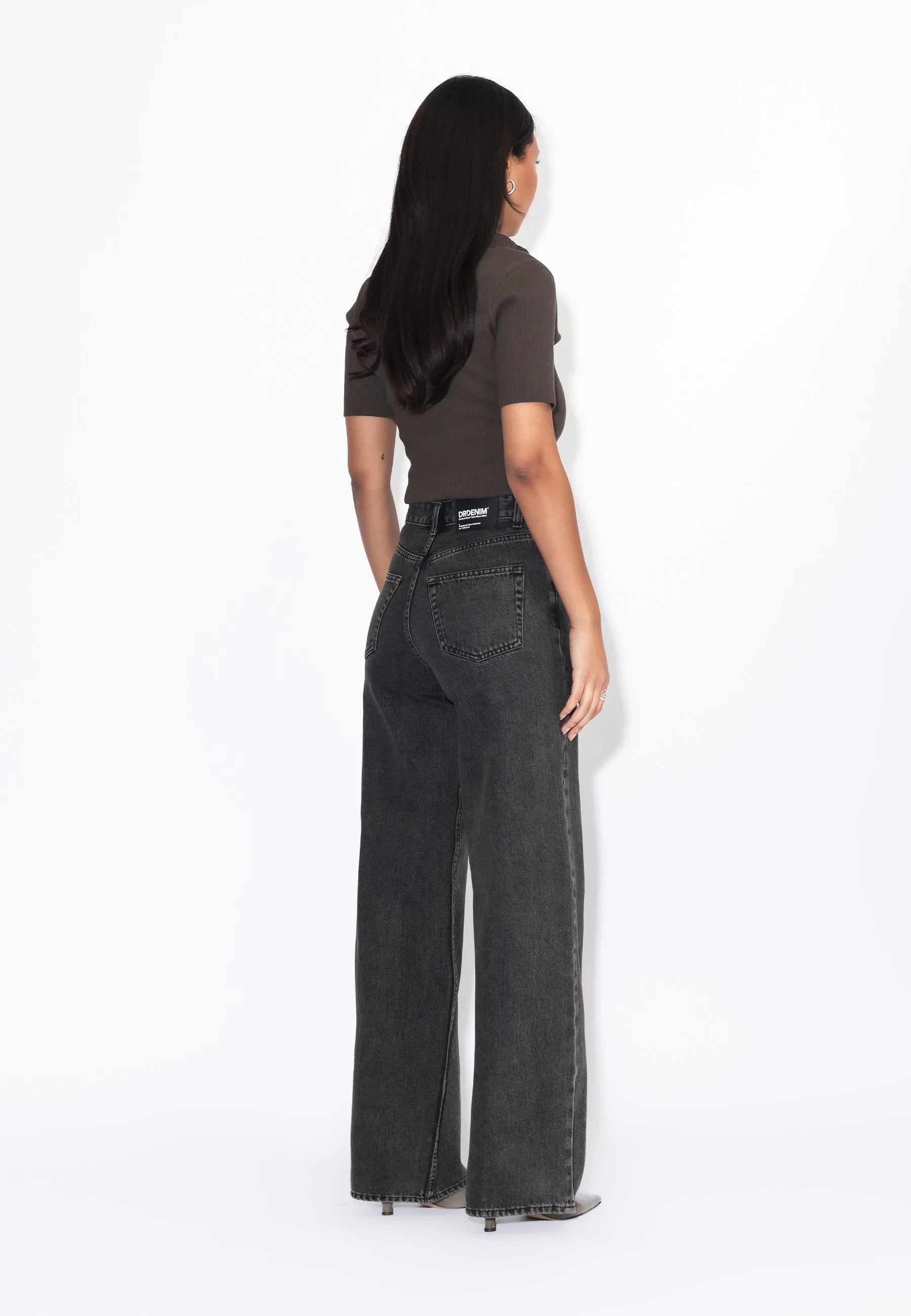 2630105V60_DrDenim_RhueHighWide_AgedBlack_B2B_W2_1