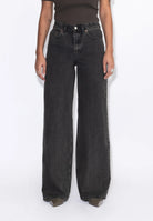 2630105V60_DrDenim_RhueHighWide_AgedBlack_b2b_W3_1