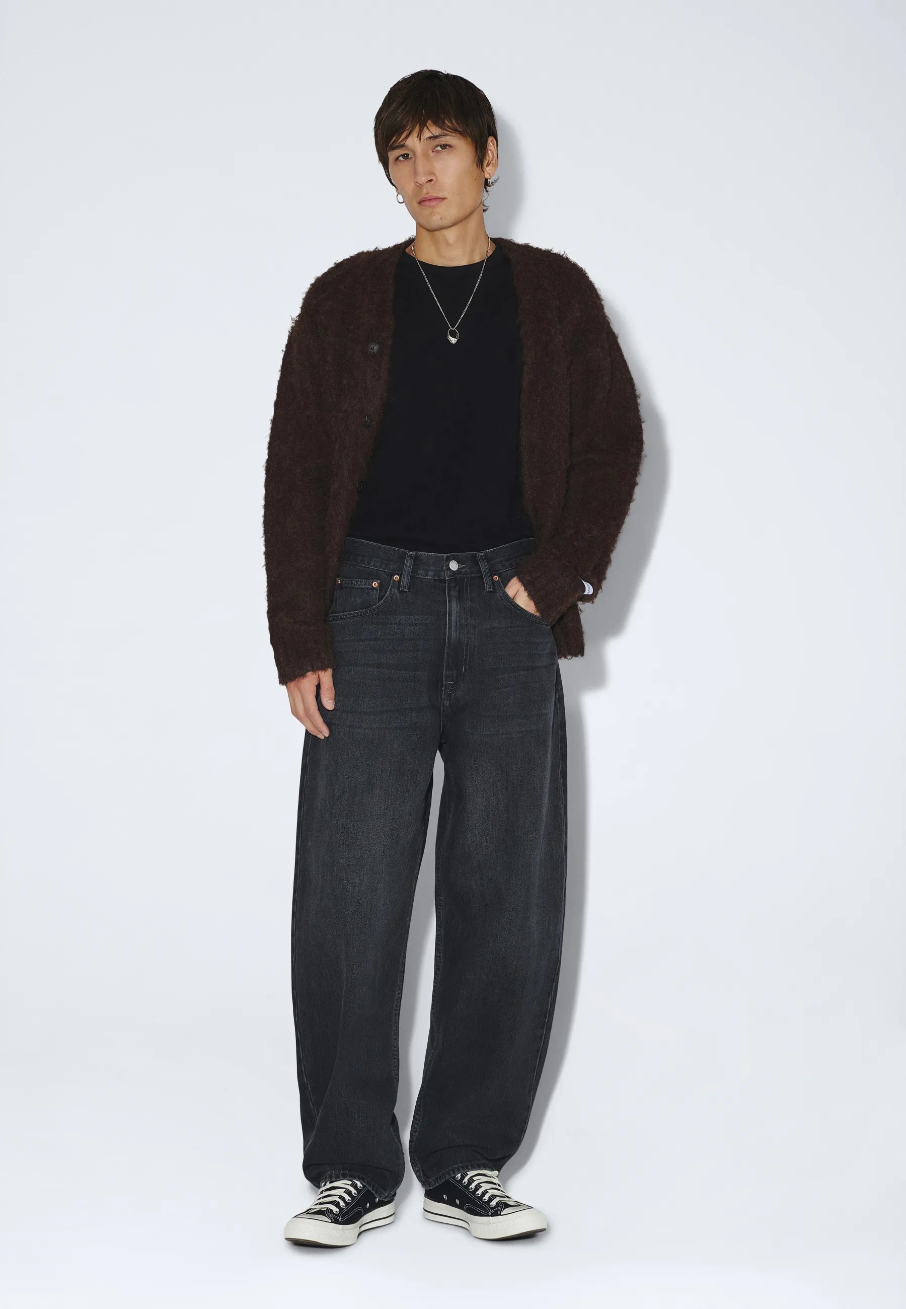 2630107115_DrDenim_OmarBarrel_DarkGreyUsed_main_M1_3