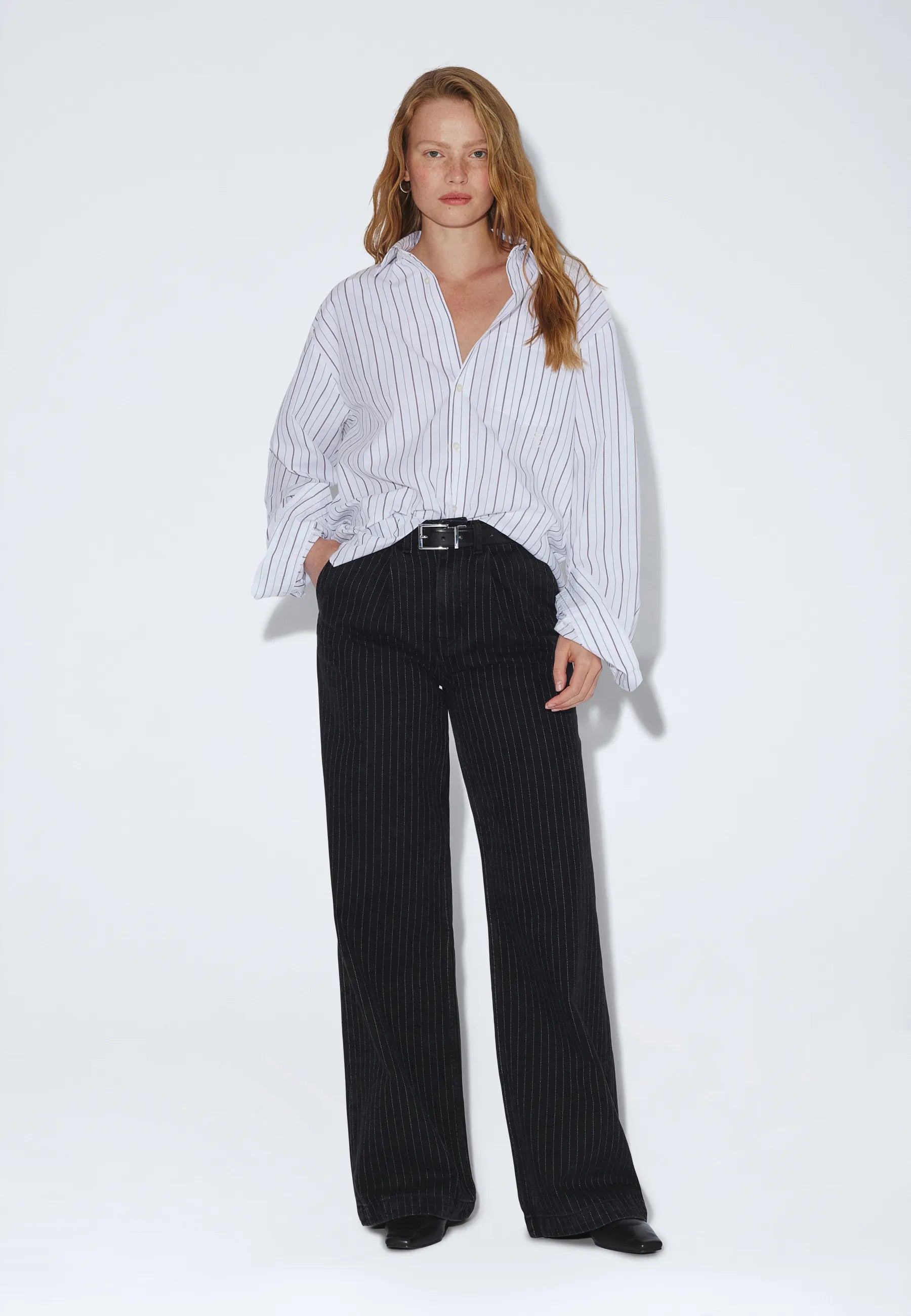 2630109BN6_DrDenim_RhueHighWidePleated_WashedBlackPinstripe_main_W1_3