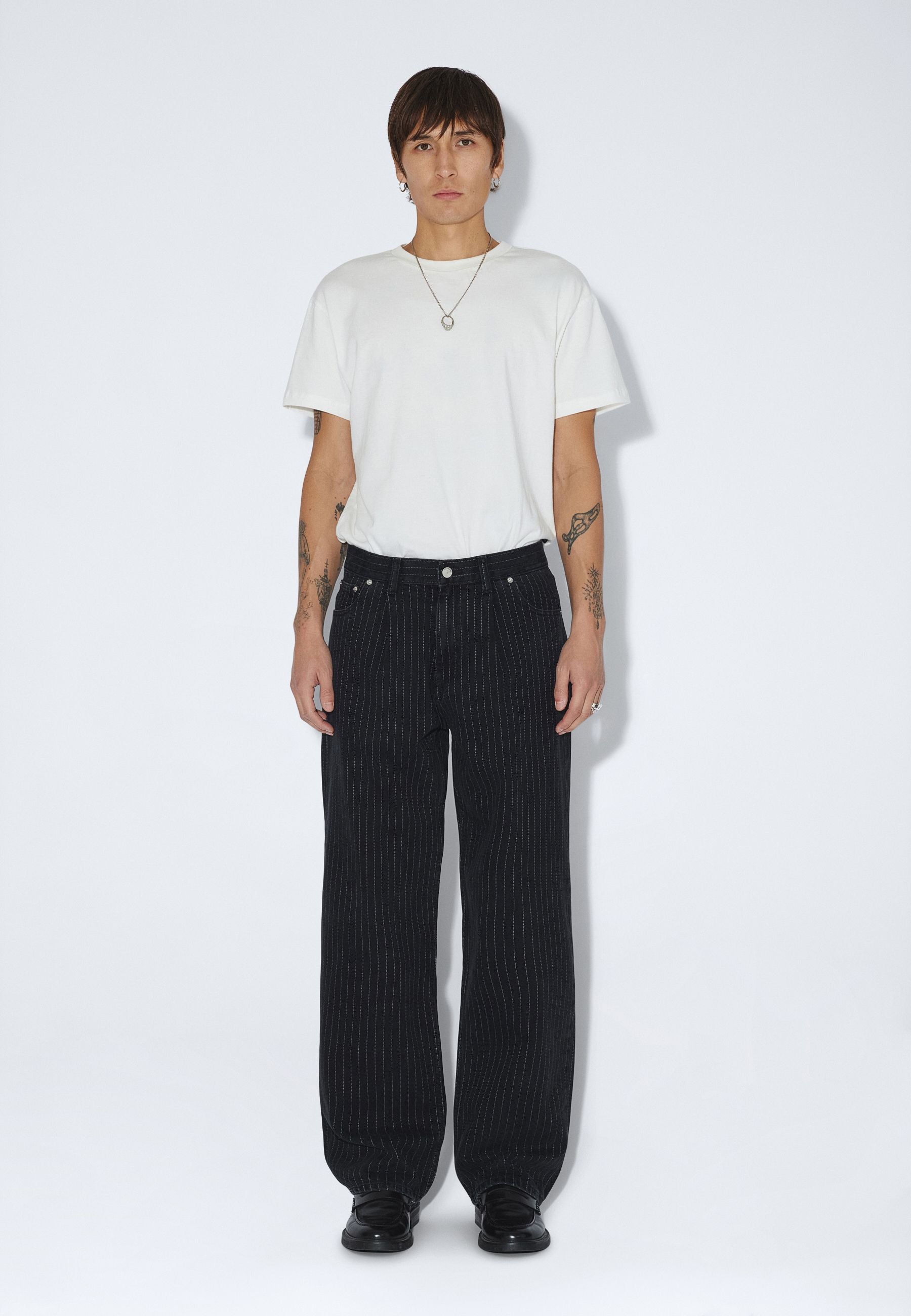 2630110BN6_DrDenim_OmarRelaxedPleated_WashedBlackPinstripe_main_M1_1