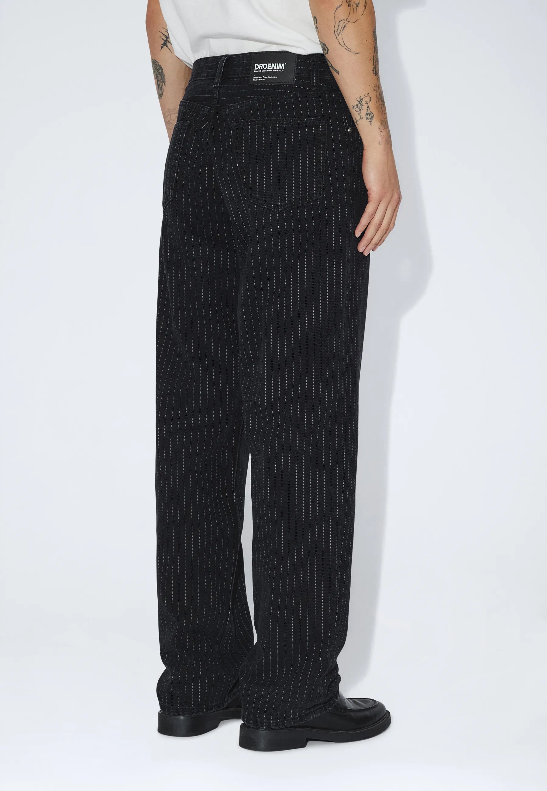 2630110BN6_DrDenim_OmarRelaxedPleated_WashedBlackPinstripe_main_M4_1