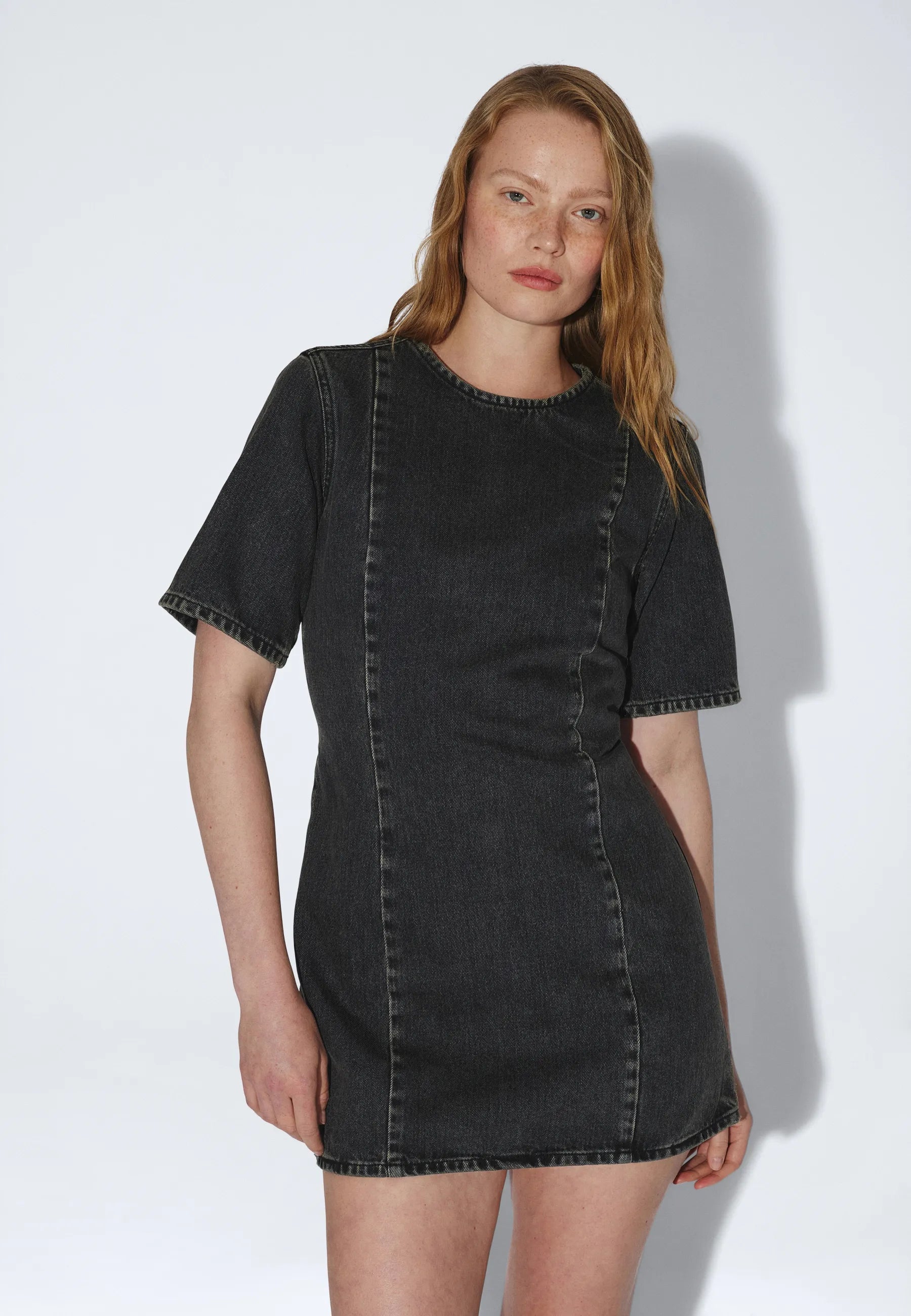 2631101V60_DrDenim_CaliDress_AgedBlack_main_W3_3