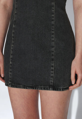 2631101V60_DrDenim_CaliDress_AgedBlack_main_W5_2