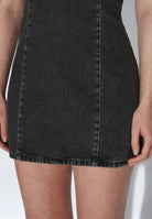 2631101V60_DrDenim_CaliDress_AgedBlack_main_W5_2