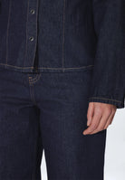 2631103K62_DrDenim_InesDenimShirt_StreamRinse_main_W5_2
