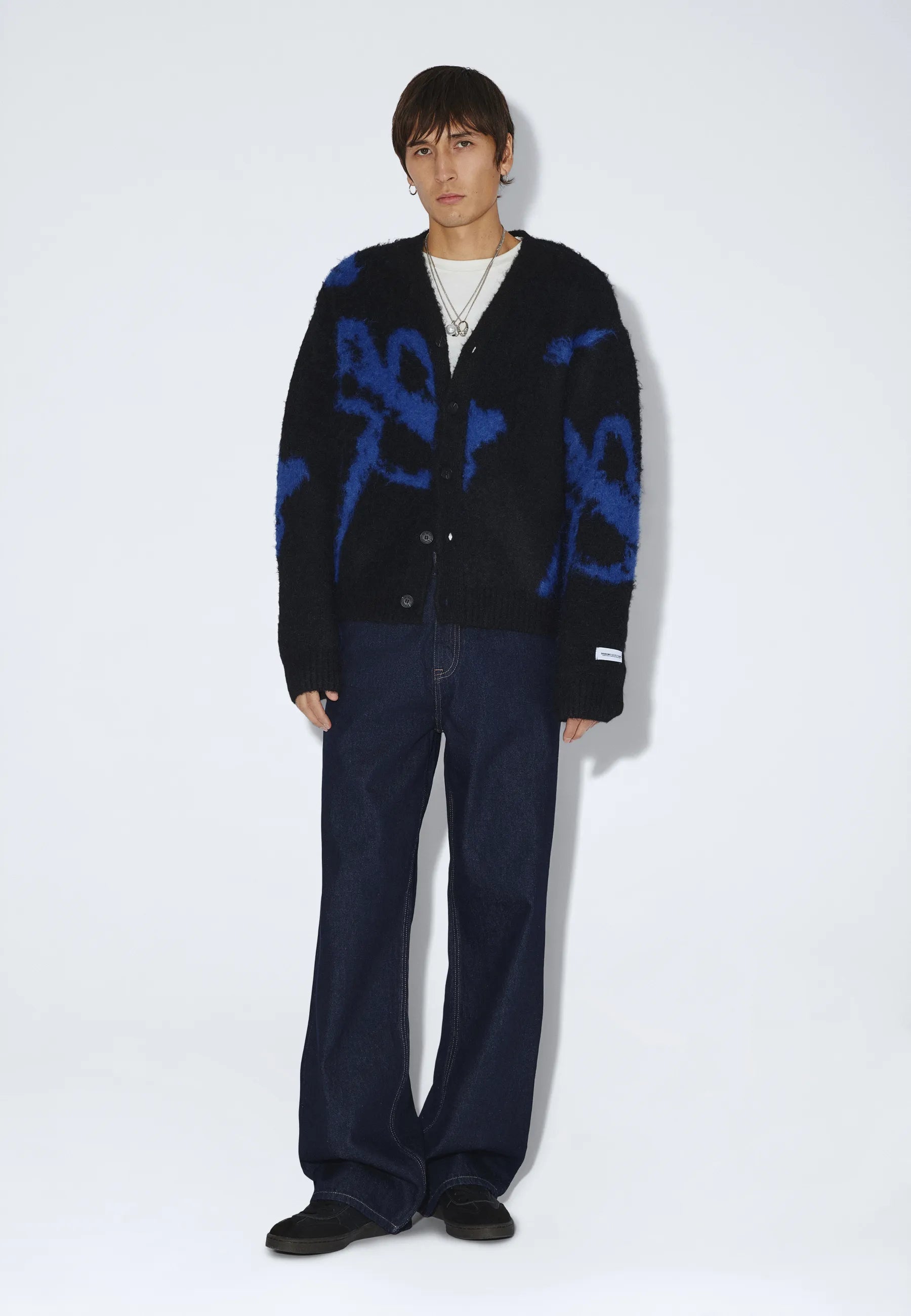 2631110BR3_DrDenim_DigFCardigan_BlackBlueBloom_main_M1_2
