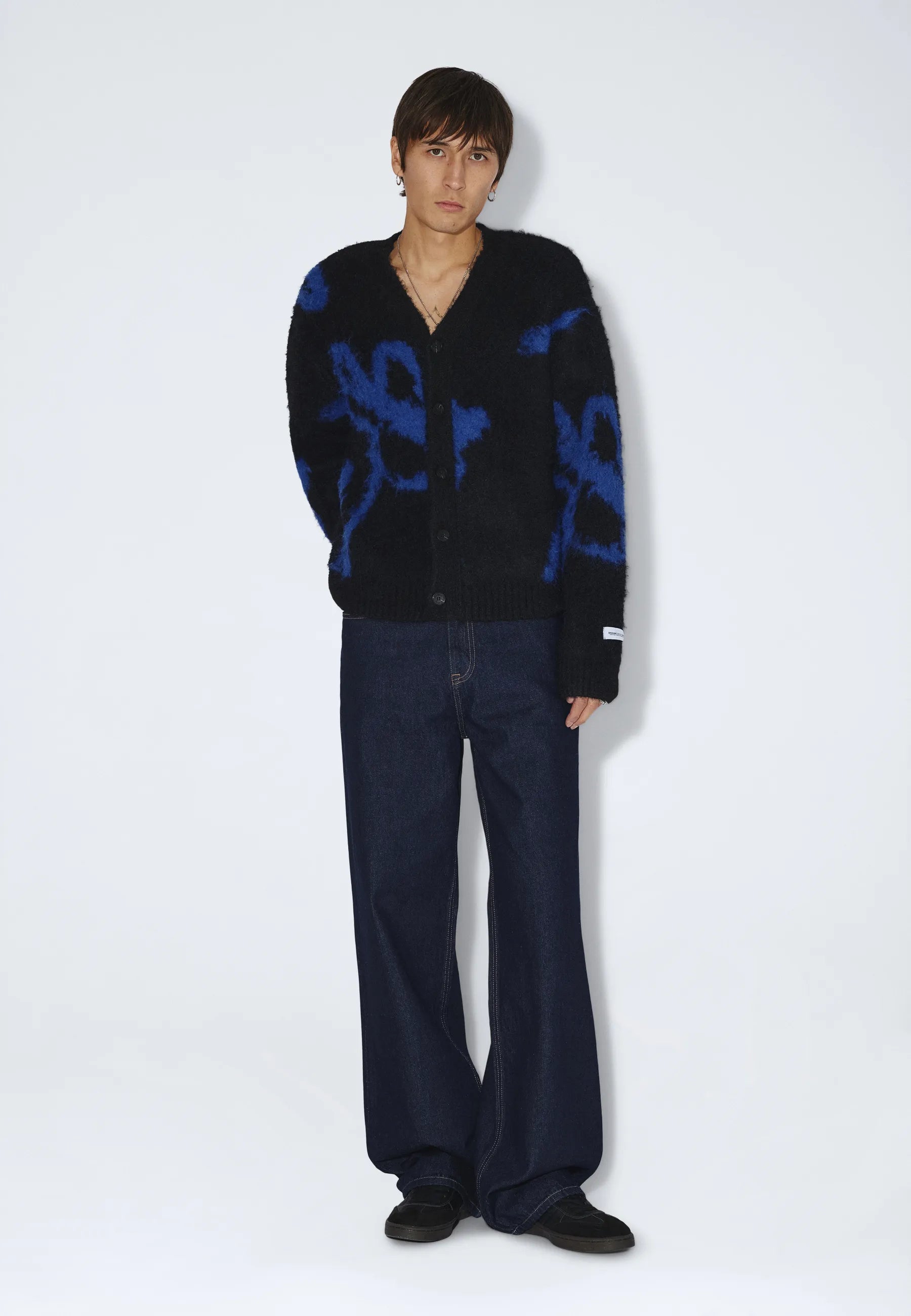 2631110BR3_DrDenim_DigFCardigan_BlackBlueBloom_main_M1_4