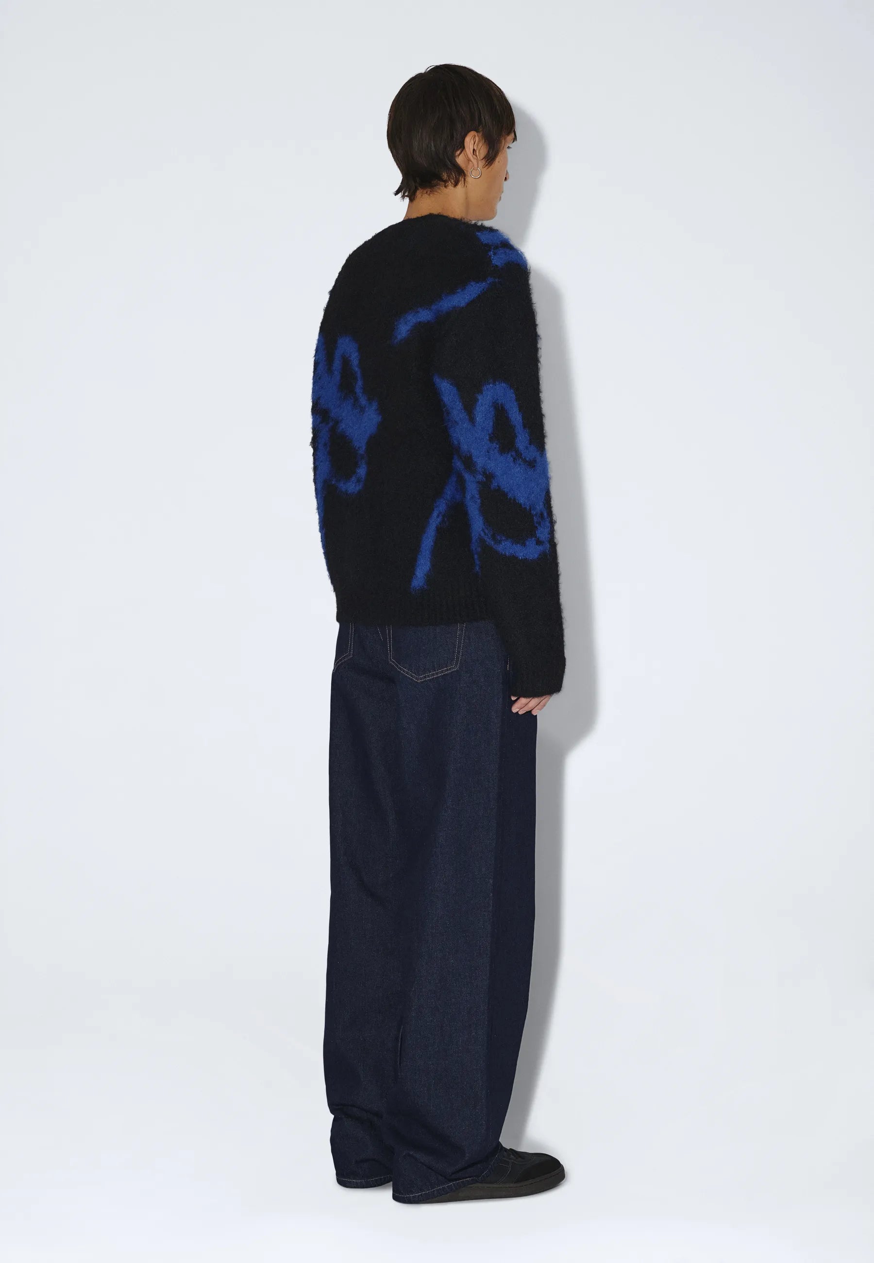 2631110BR3_DrDenim_DigFCardigan_BlackBlueBloom_main_M2_1