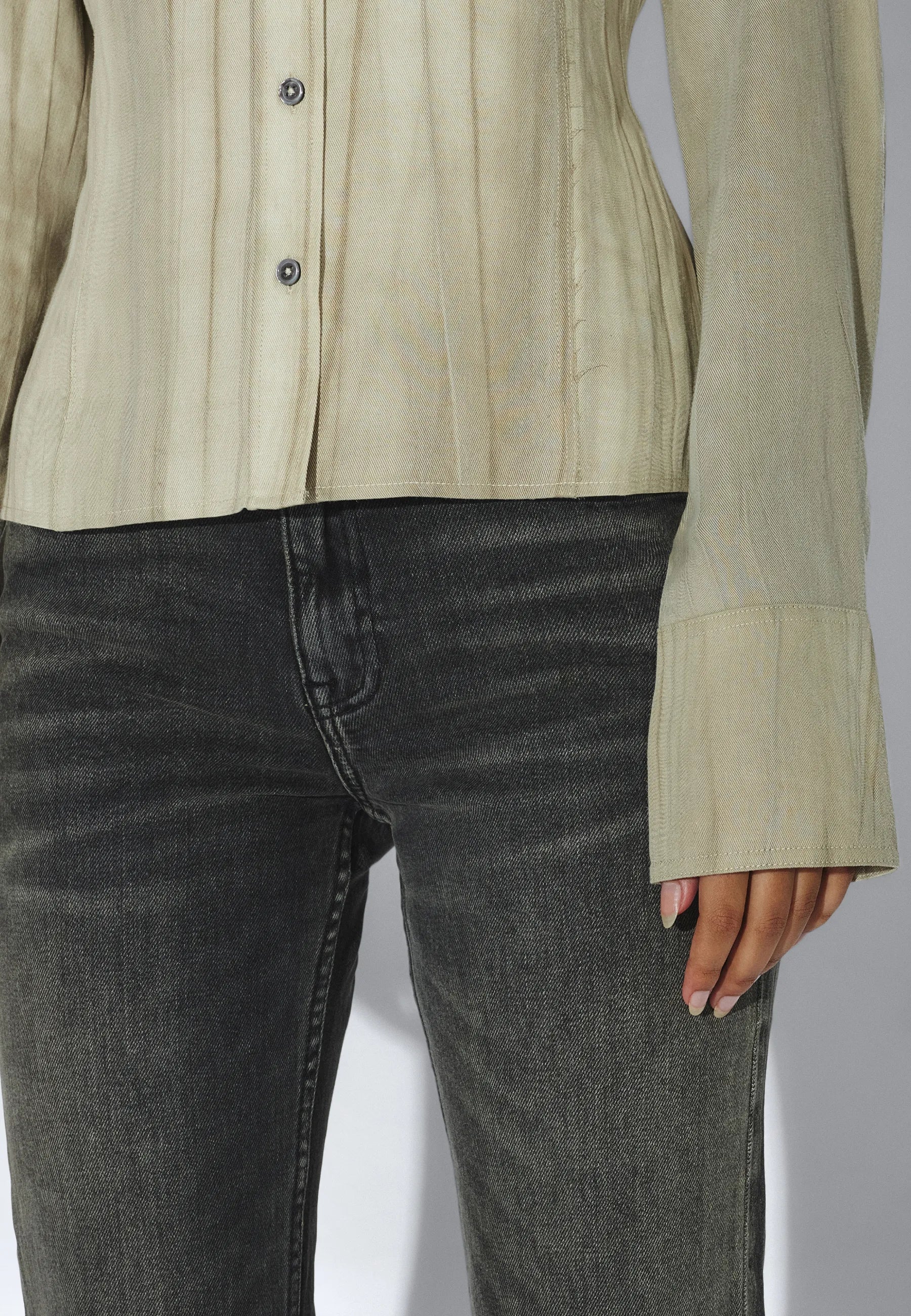 2631118BR1_DrDenim_MilaSeamShirt_WashedBeige_main_W5_2