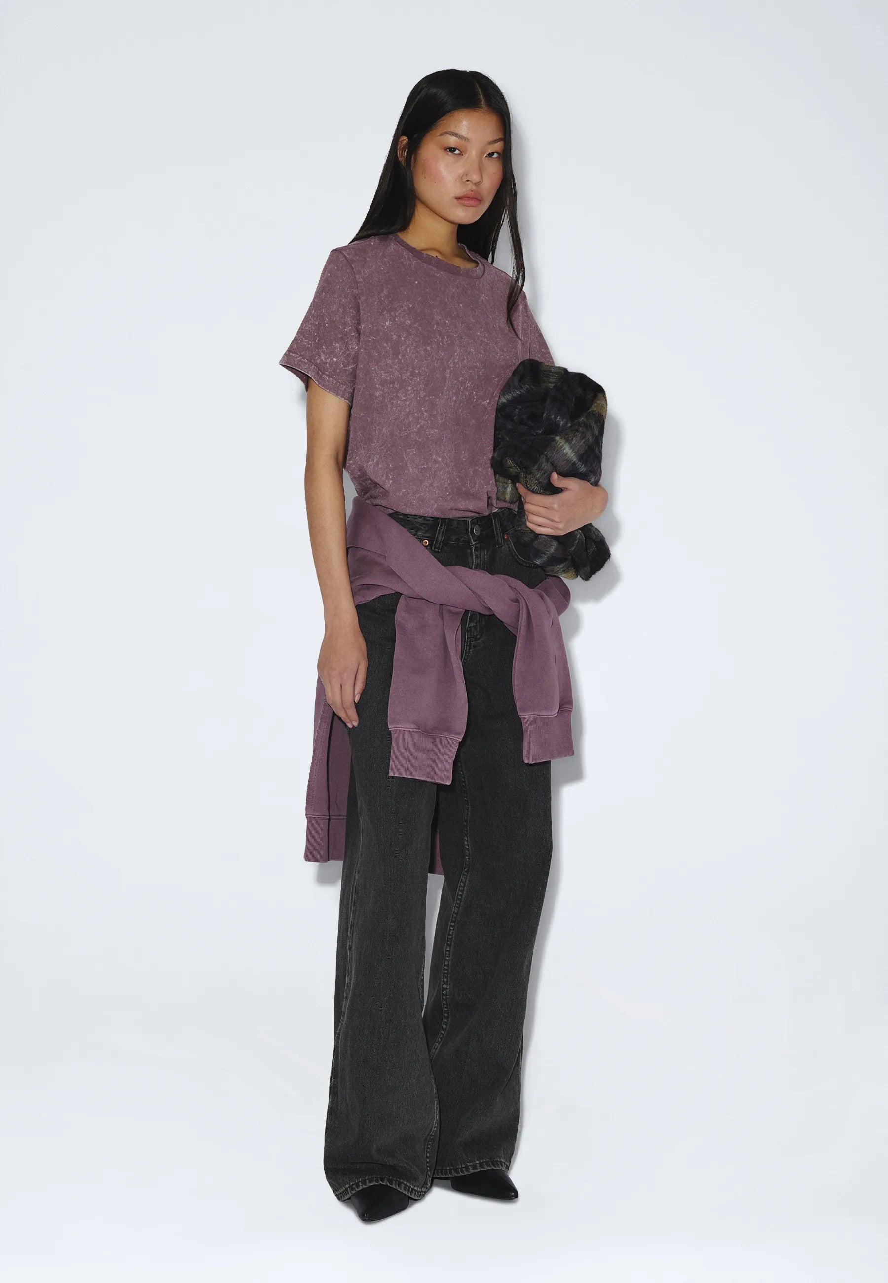 2631122BO9_DrDenim_TaliaSeamTee_AubergineTieDye_main_W1_2