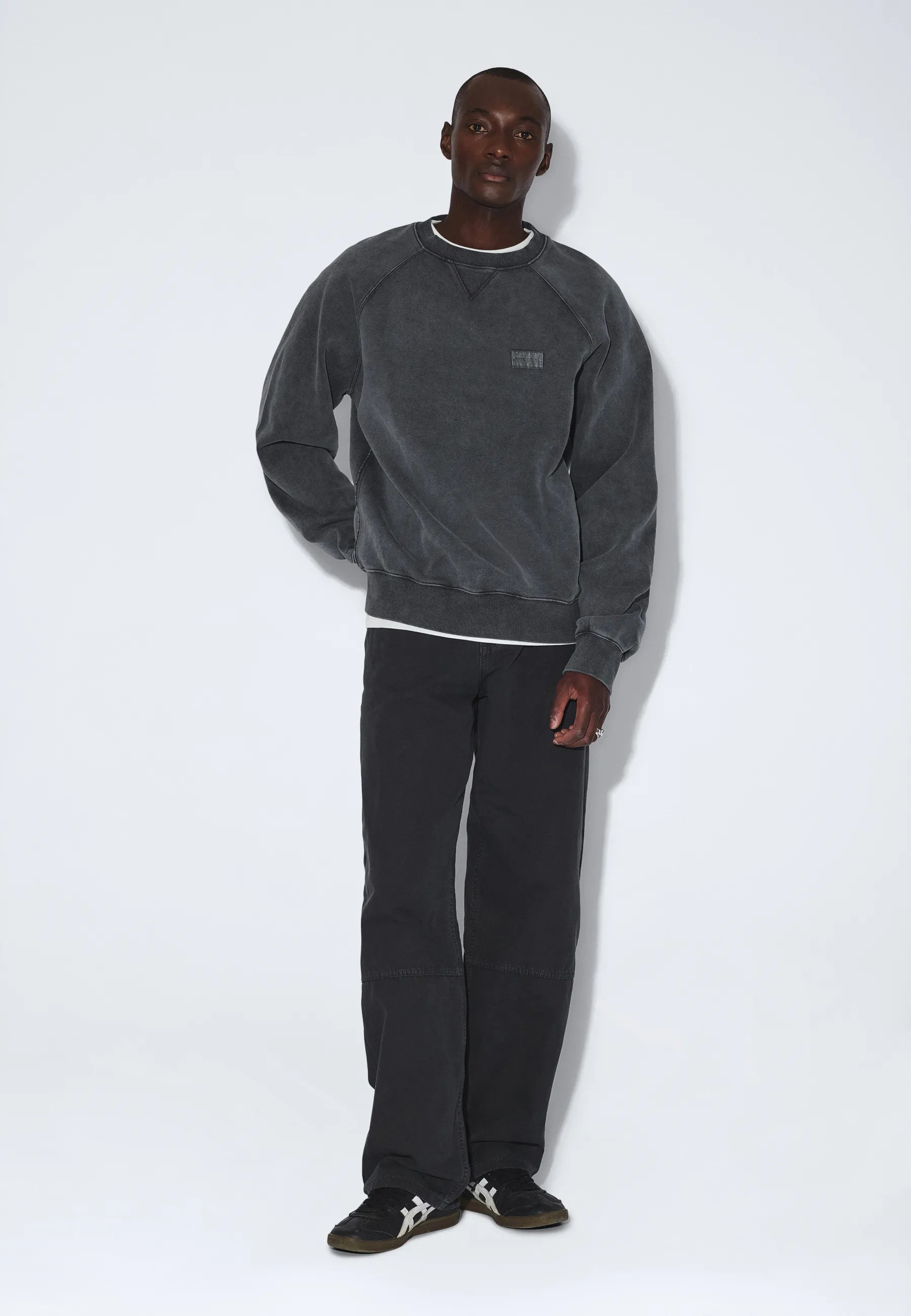 2631123BP1_DrDenim_AndieSweater_GreyBlackOverdye_main_M1_3 2