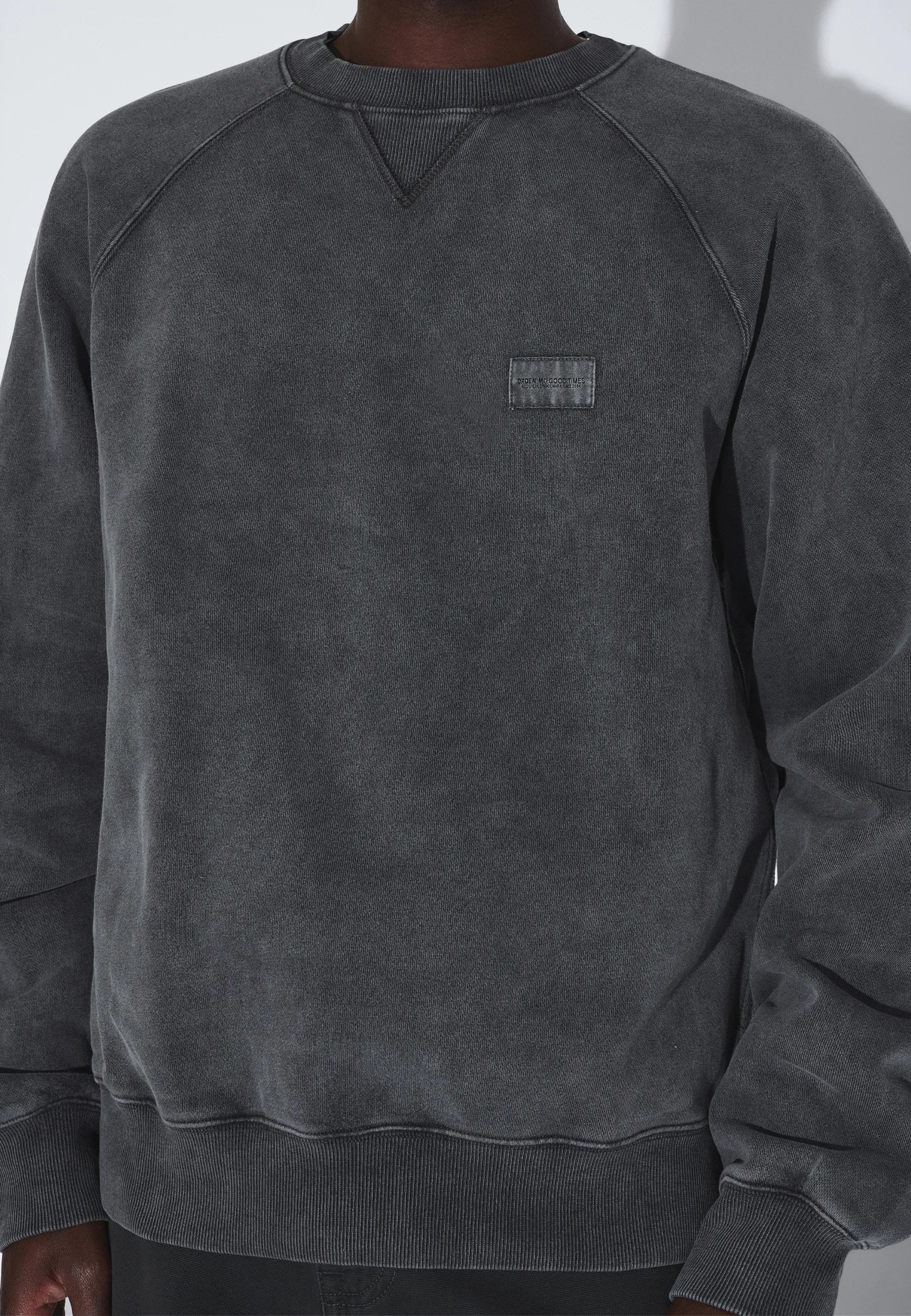 2631123BP1_DrDenim_AndieSweater_GreyBlackOverdye_main_M5_1