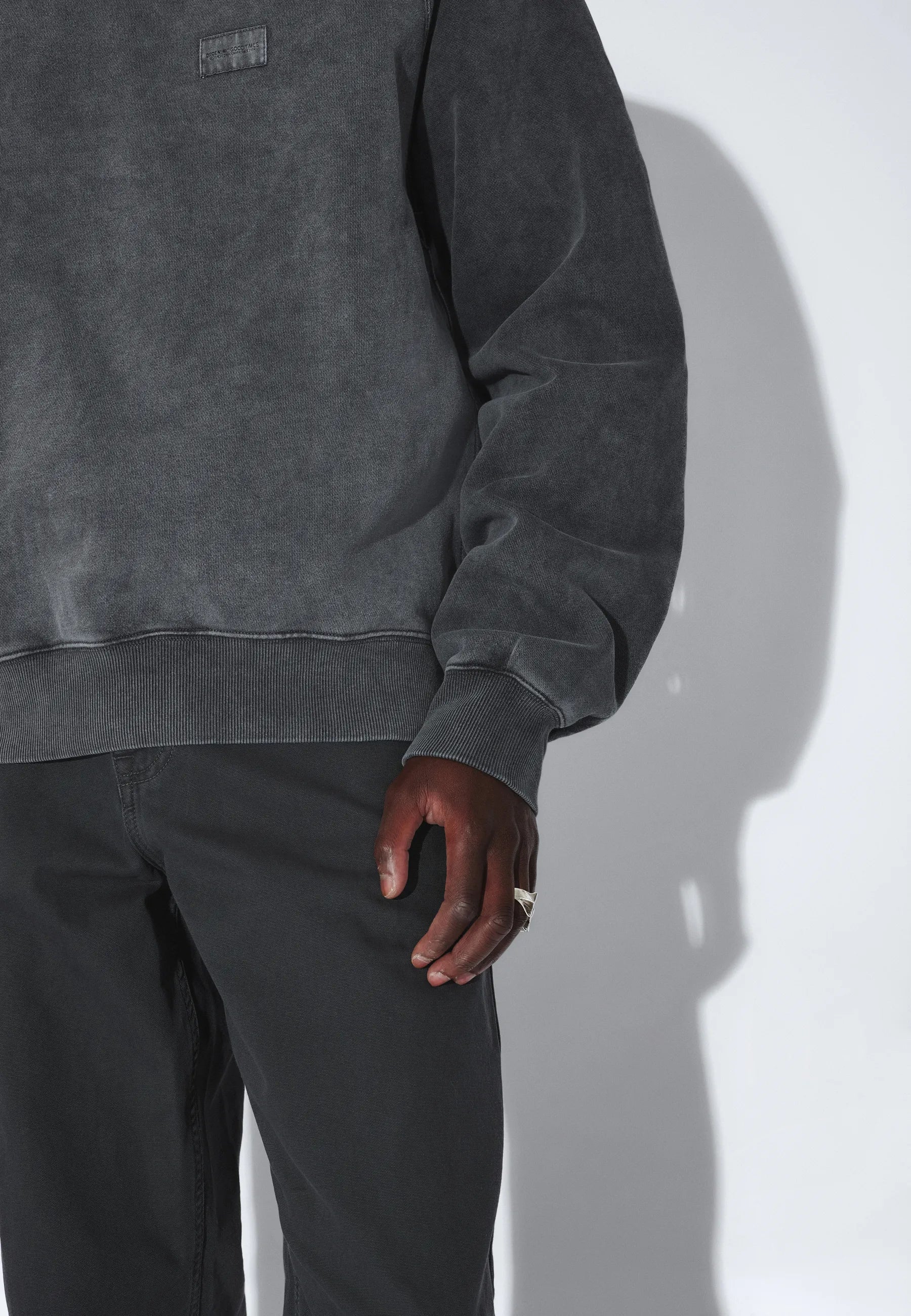 2631123BP1_DrDenim_AndieSweater_GreyBlackOverdye_main_M5_2