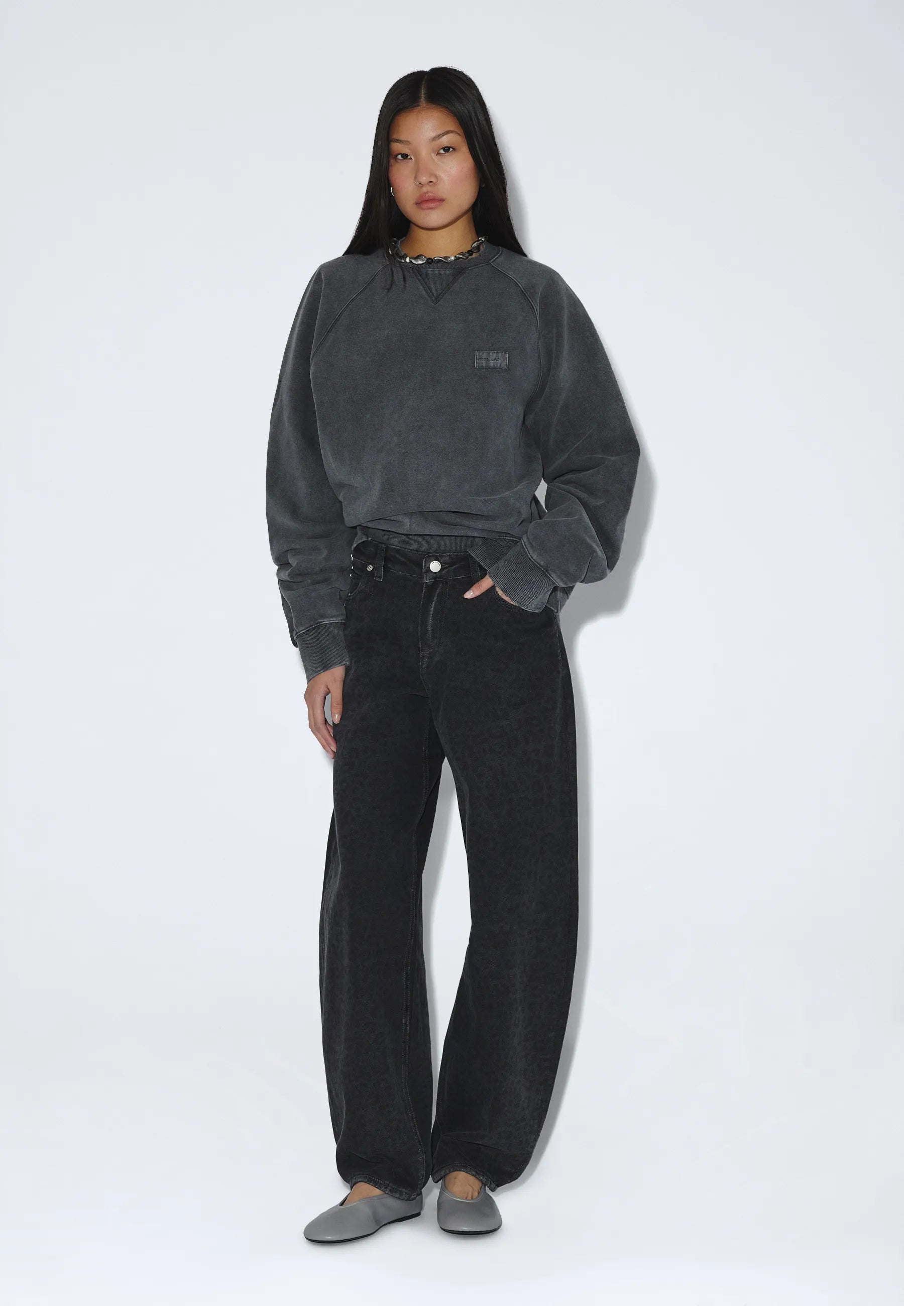 2631123BP2_DrDenim_AndieSweater_GreyBlackOverdye_main_W1_3