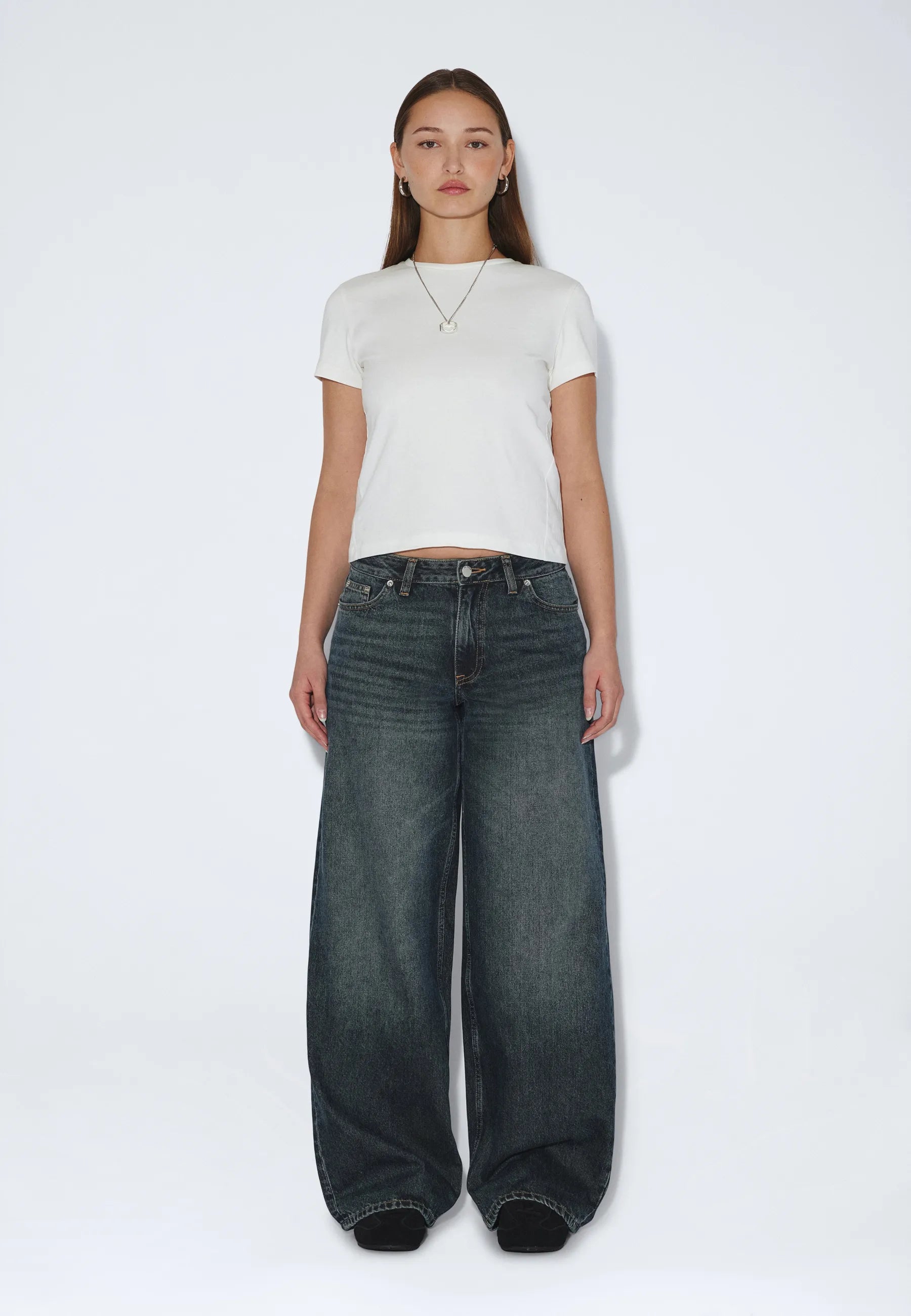2631132197_DrDenim_VivanBabyTee_OffWhite_main_W1_5