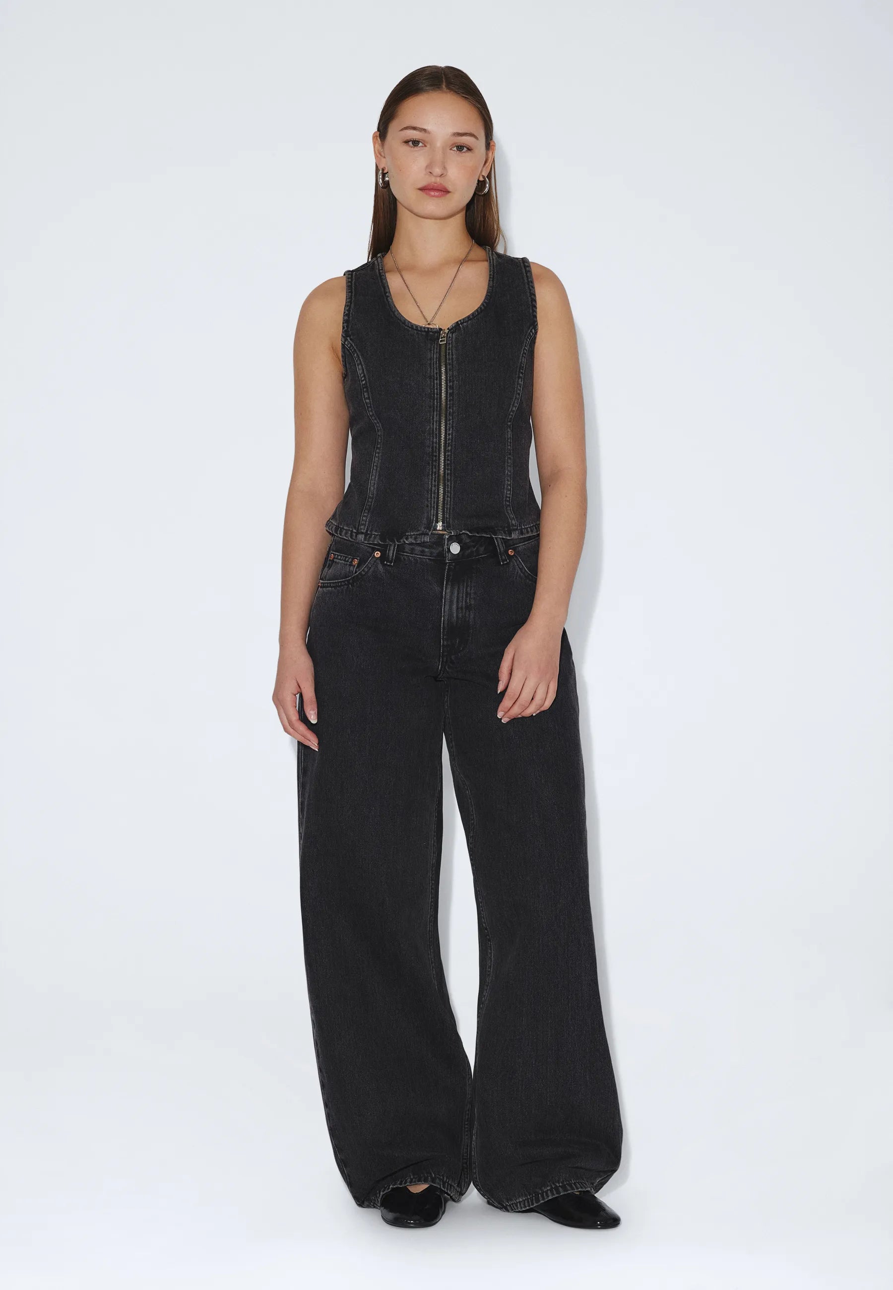 2641101A58_DrDenim_InseTop_RetroBlack_main_W1_2
