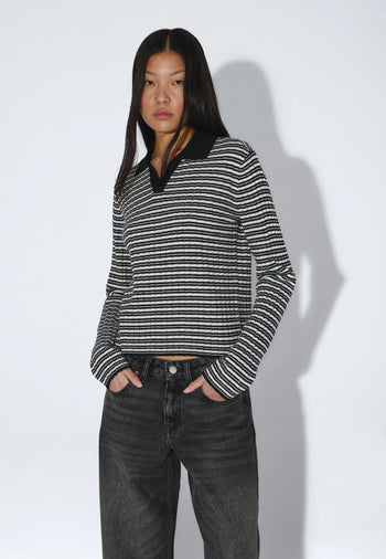 2641104BR4_DrDenim_LailaSweater_OffWhiteBlackStripe_main_W3_3