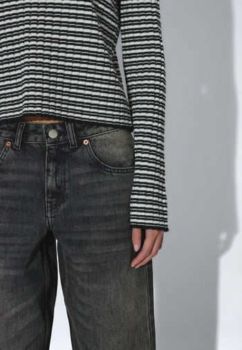 2641104BR4_DrDenim_LailaSweater_OffWhiteBlackStripe_main_W5_1