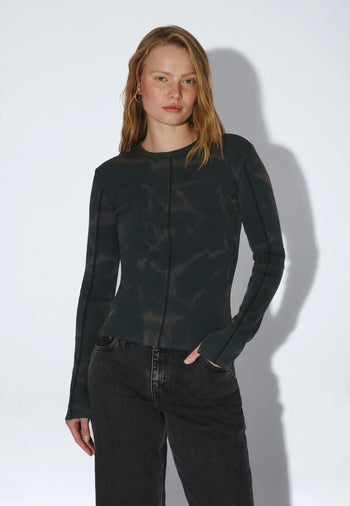 2641108BR8_DrDenim_RuthRibTop_WashedBlackGreen_main_W3_2