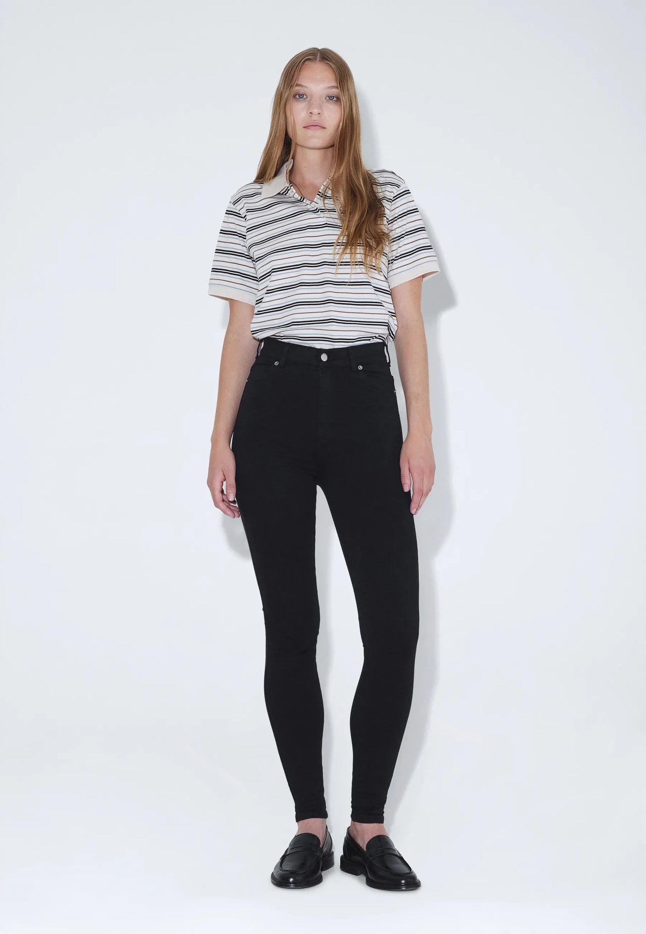 Moxy_Black_01204