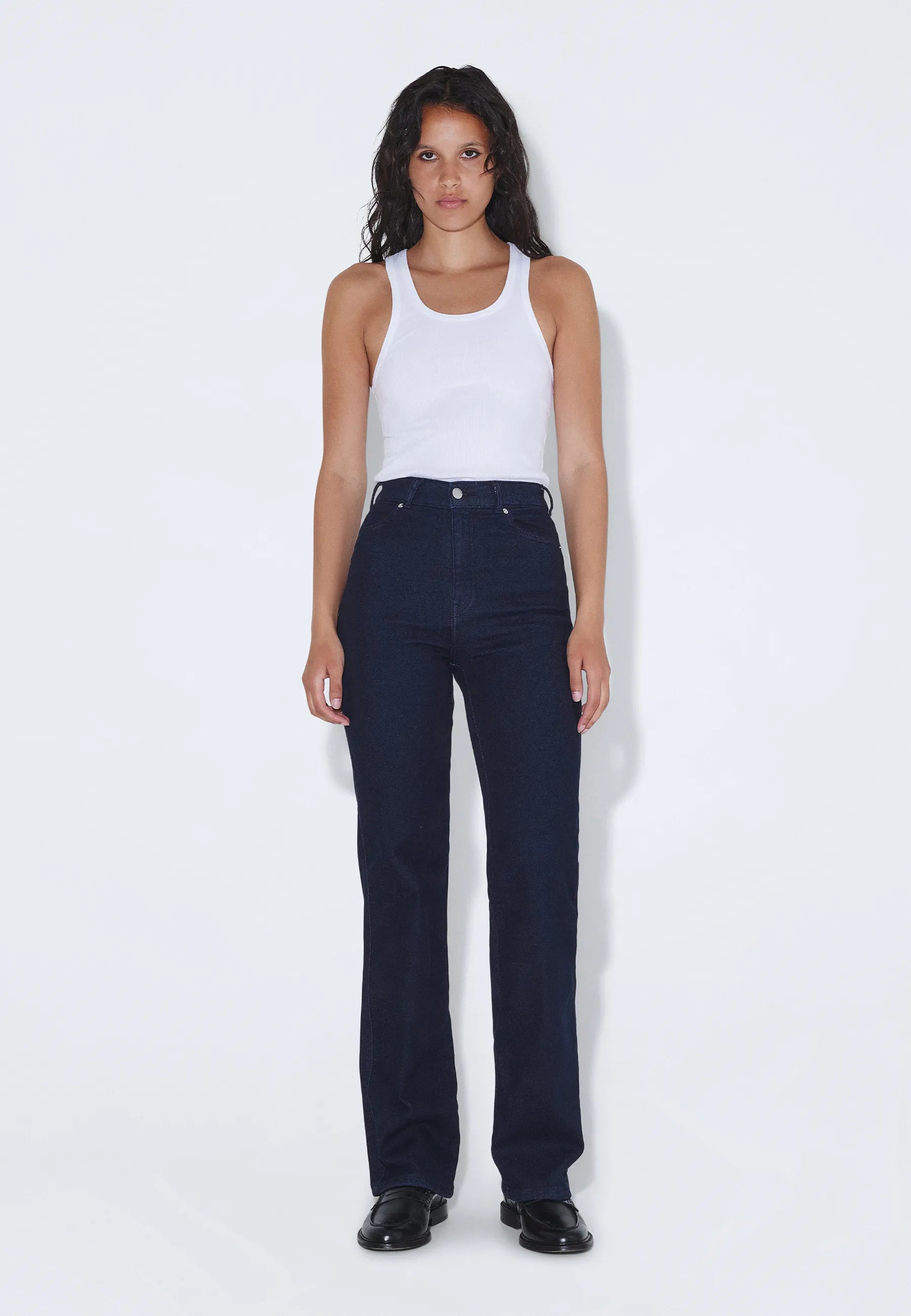 Moxy_Straight_Cape_Ink_Dark_Plain_02721