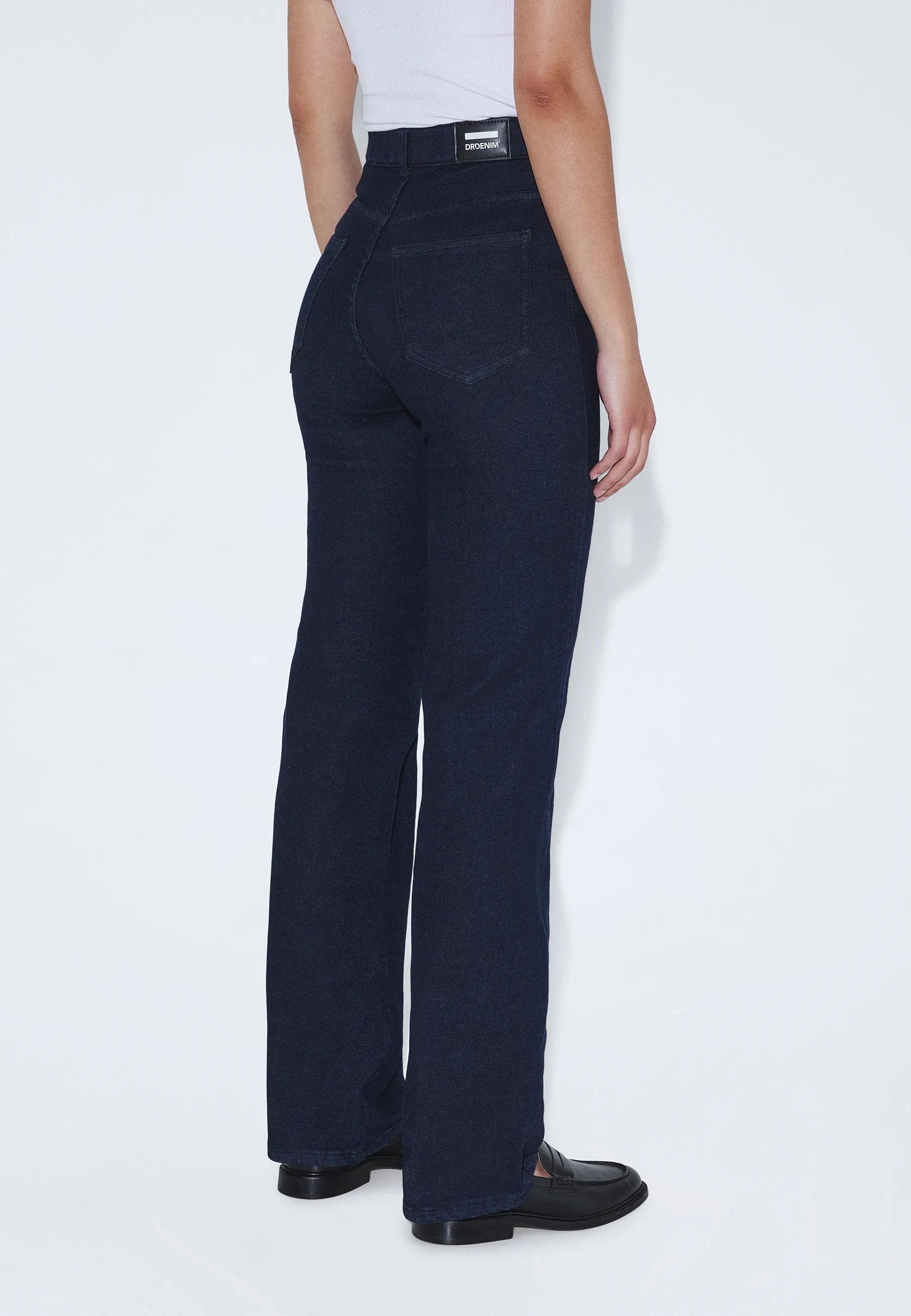 Moxy_Straight_Cape_Ink_Dark_Plain_02735