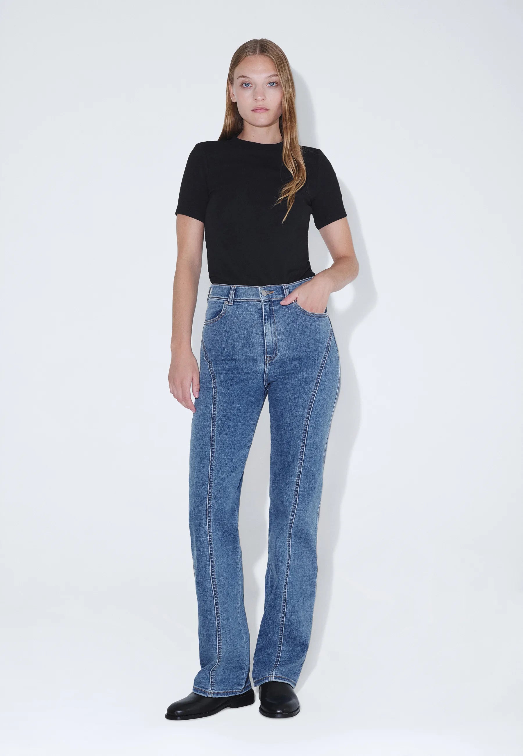 Moxy_Straight_Curve_Cut_01497