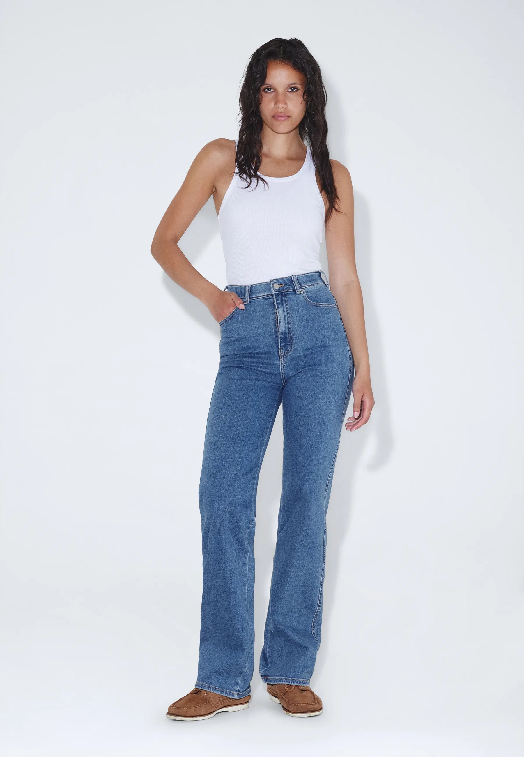 Moxy_Straight_Vale_Sky_Plain_02706