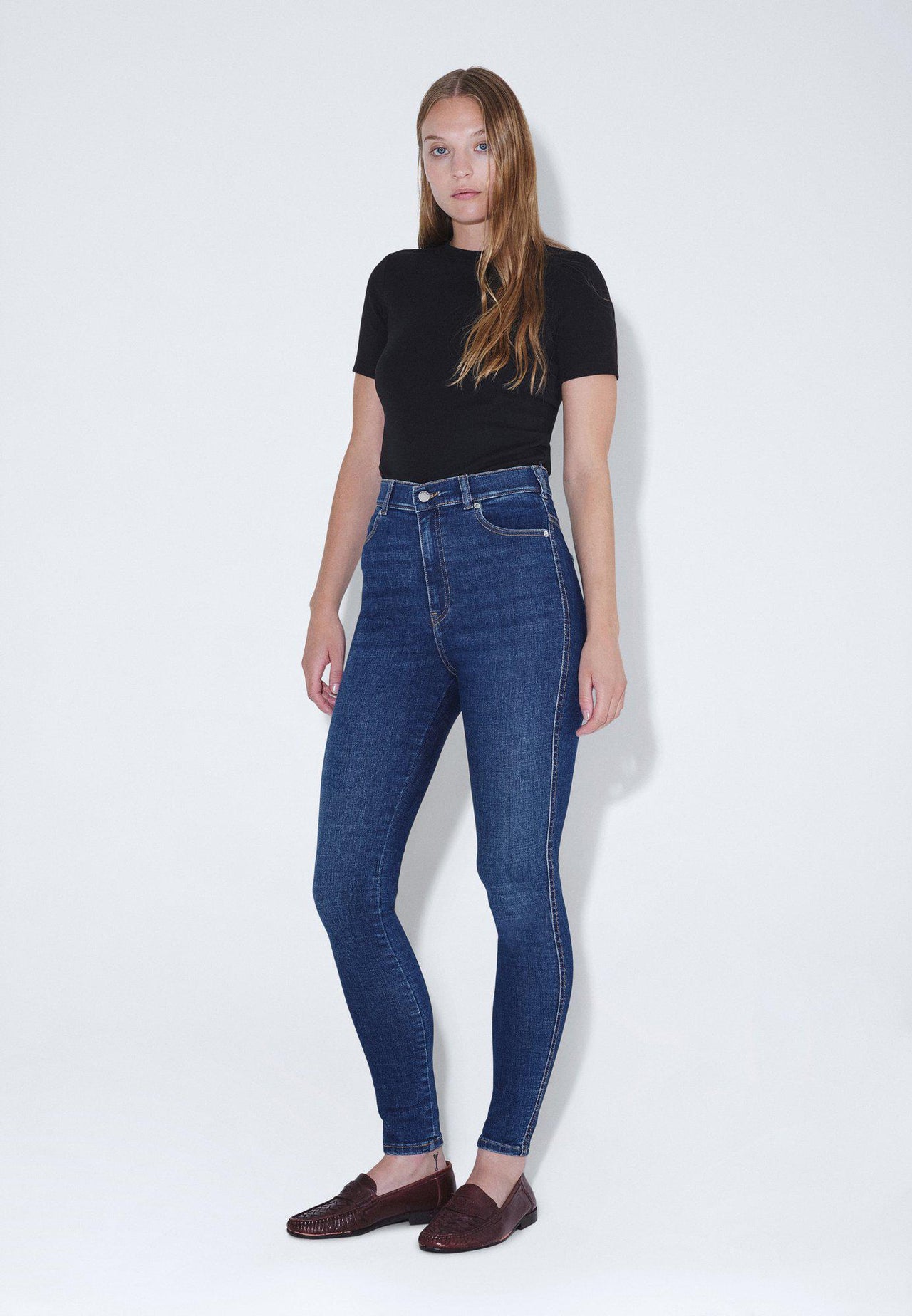 Moxy_Vale_Mid_Used_01488