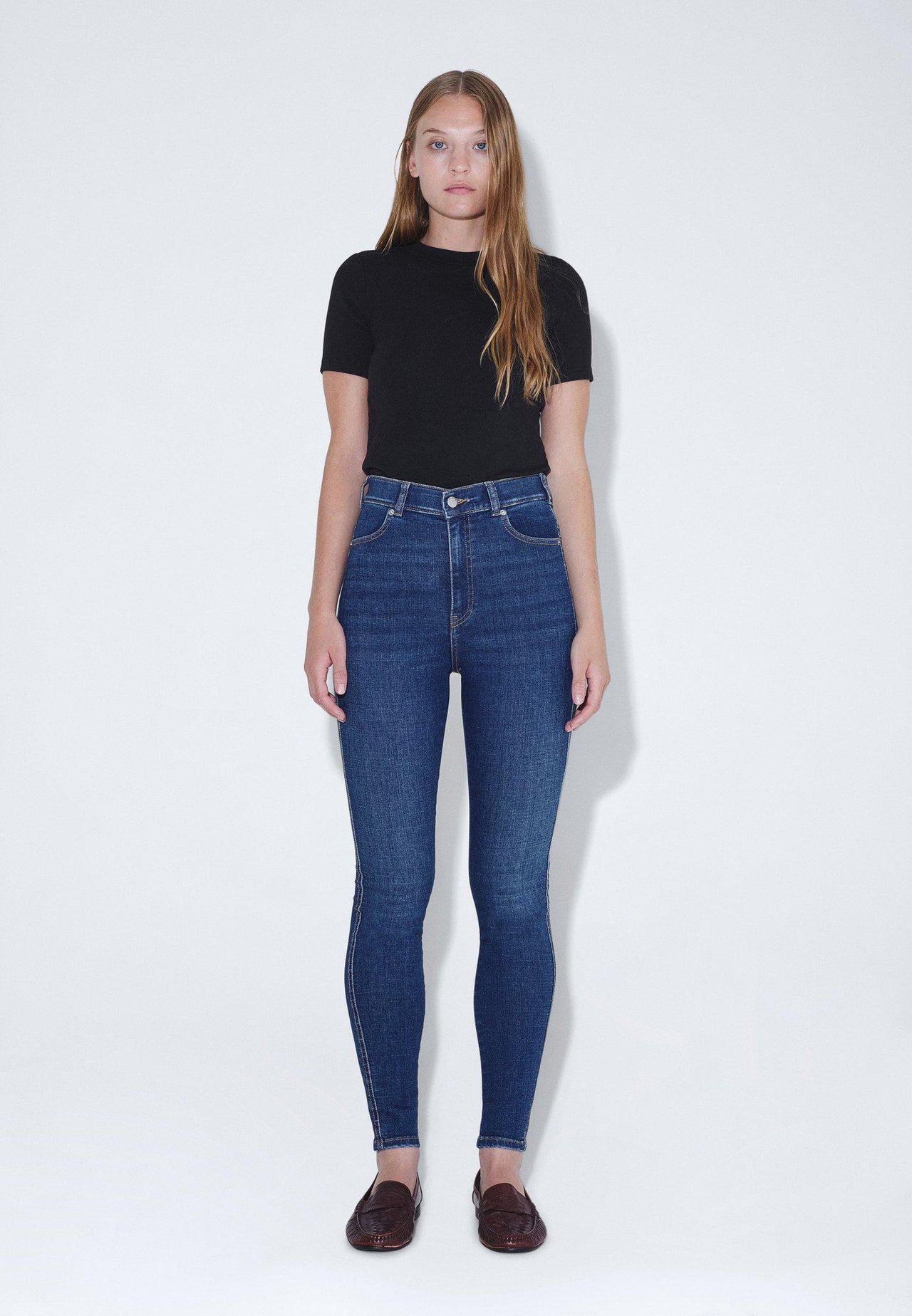 Moxy_Vale_Mid_Used_01488