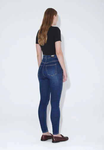 Moxy_Vale_Mid_Used_01493