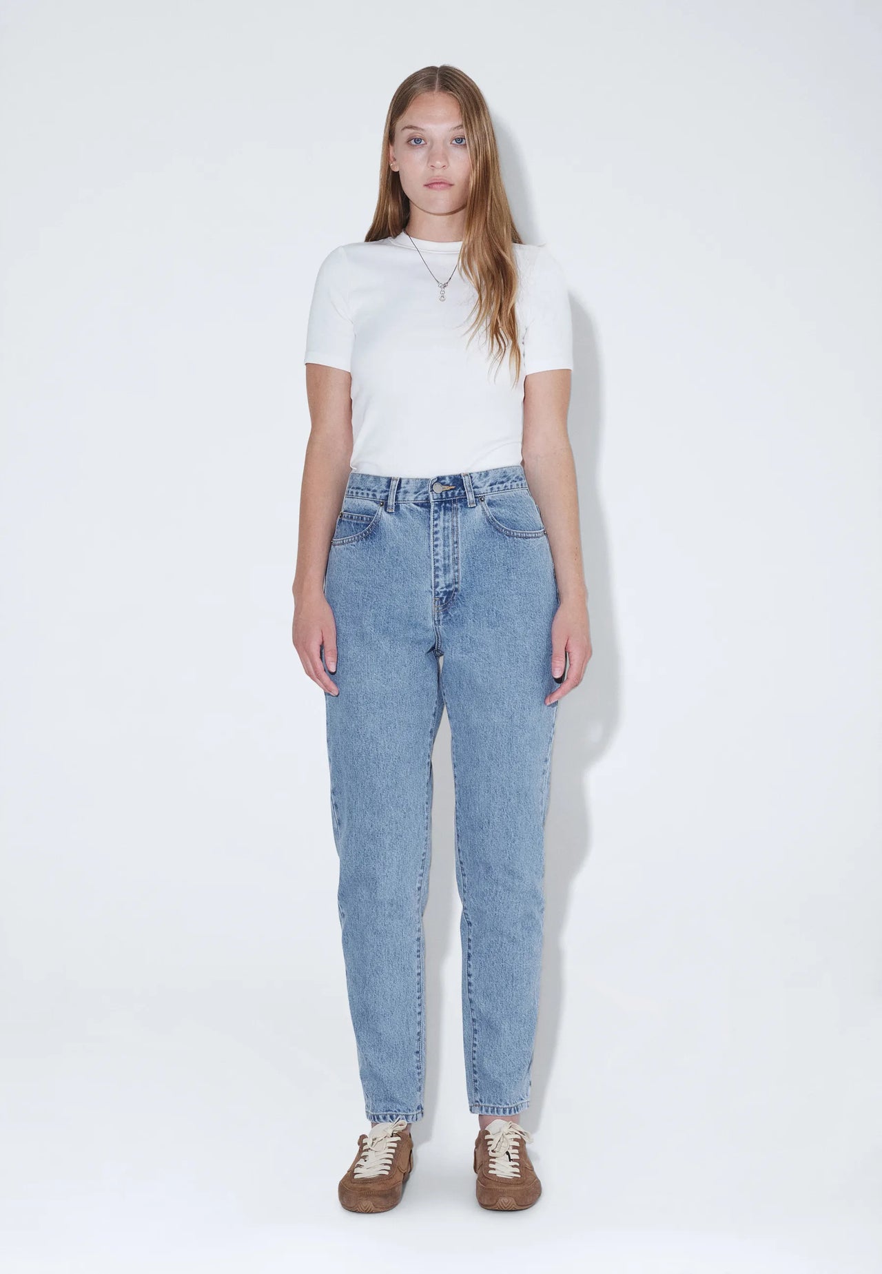 Nora_Light_Retro_01407