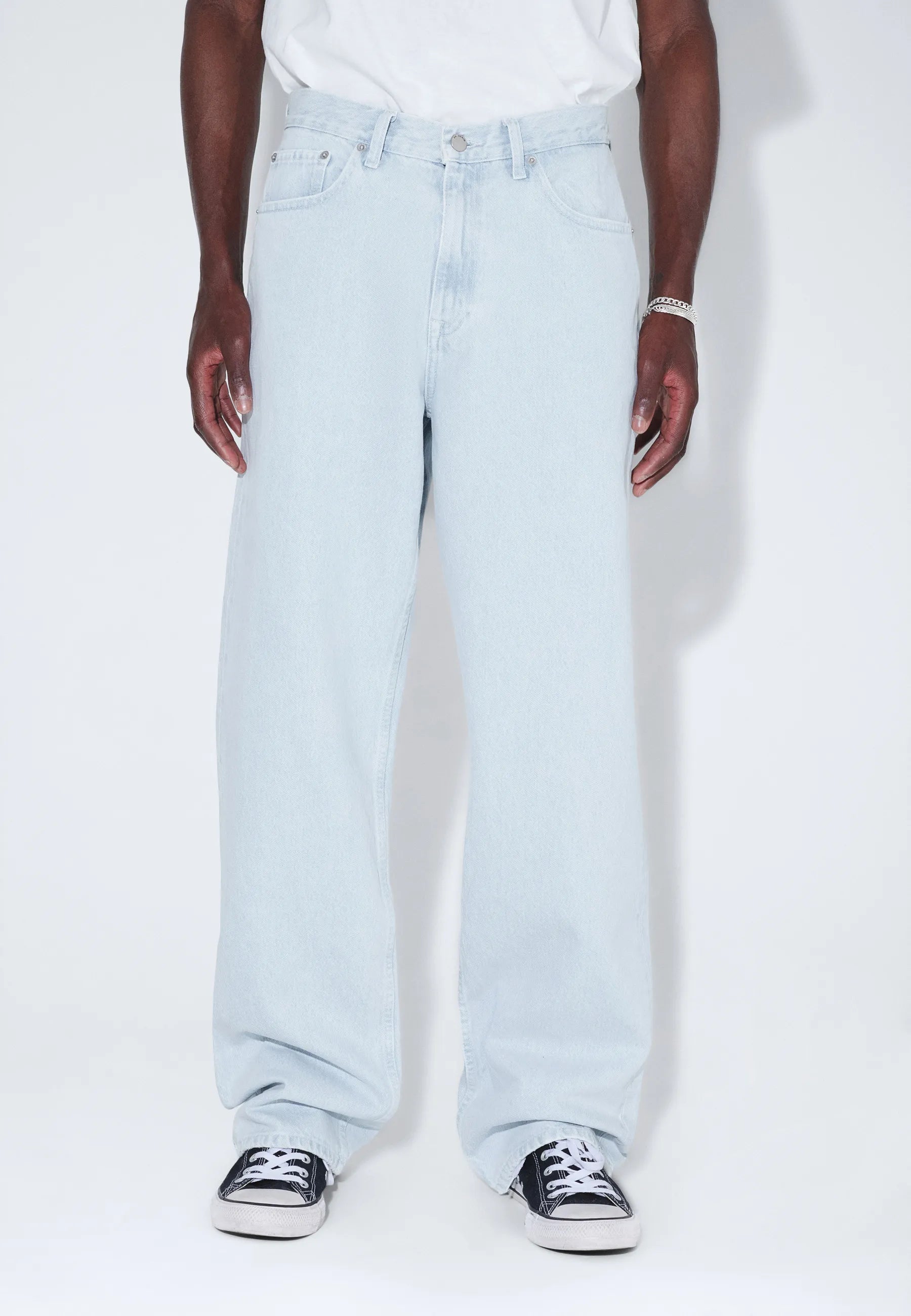 Omar_Stream_Super_Light_00111 1